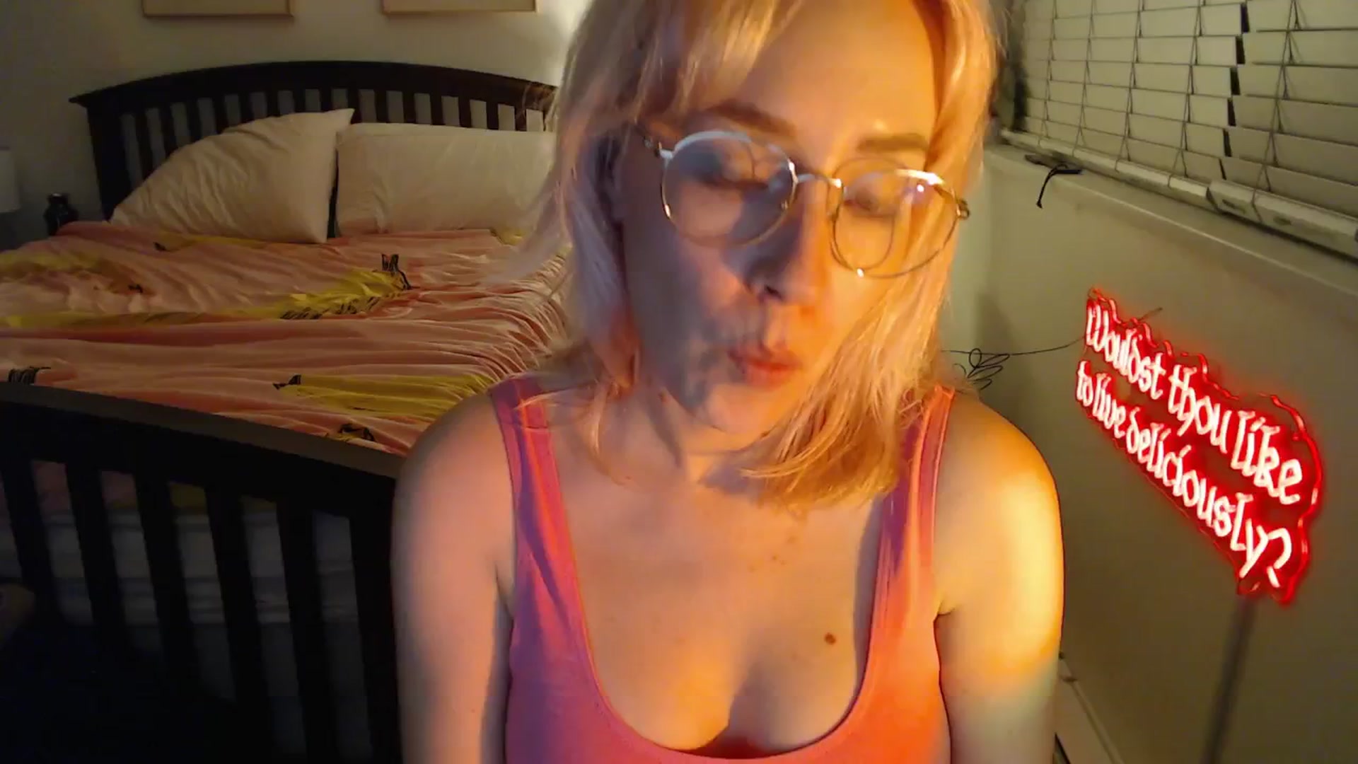 Gallery image thumbnail from NahlaHoney's myfreecams stream on, 10/29/2025, 03:40 image 15 of 20