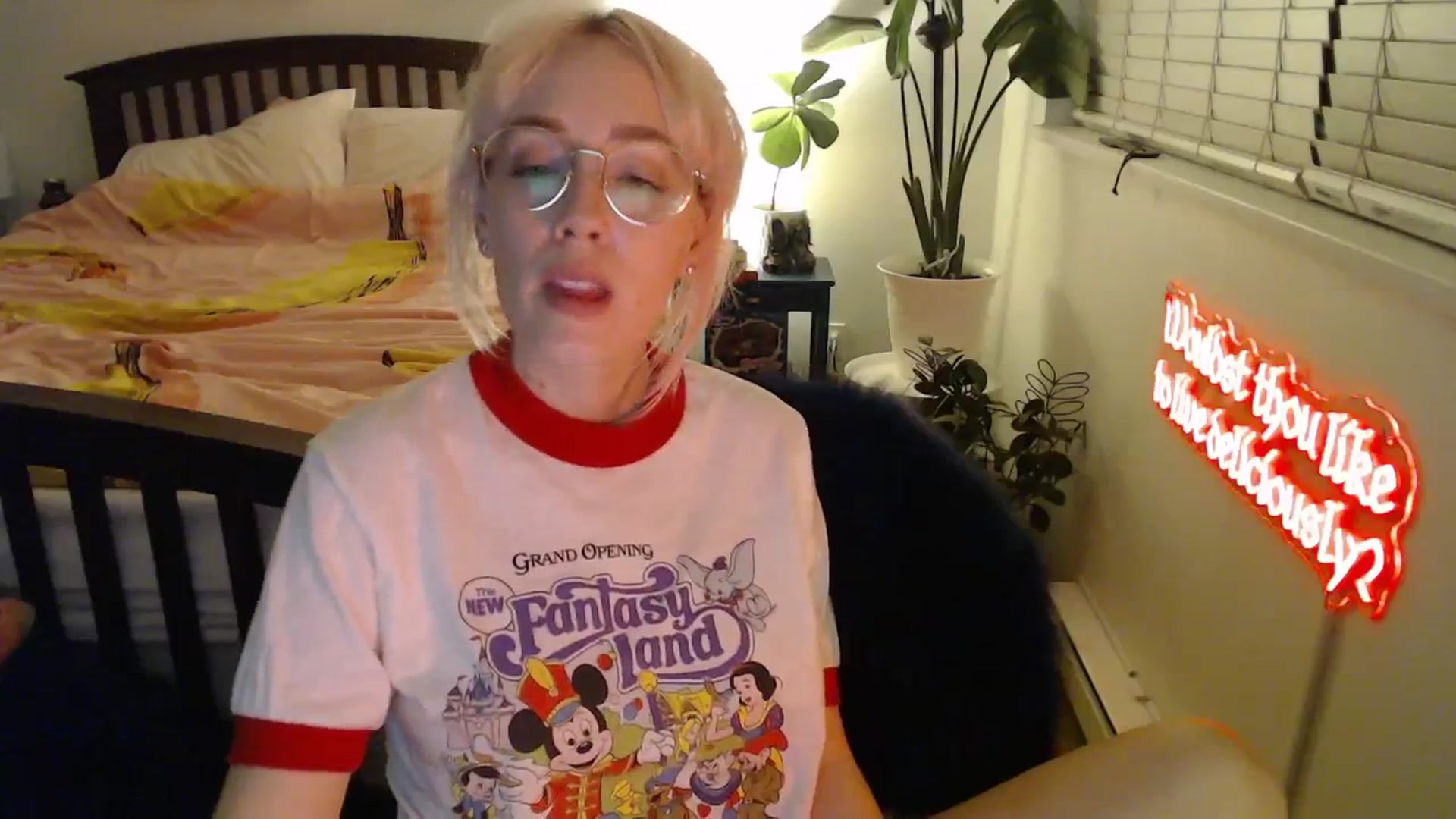 Gallery image thumbnail from NahlaHoney's myfreecams stream on, 10/30/2025, 03:53 image 5 of 20