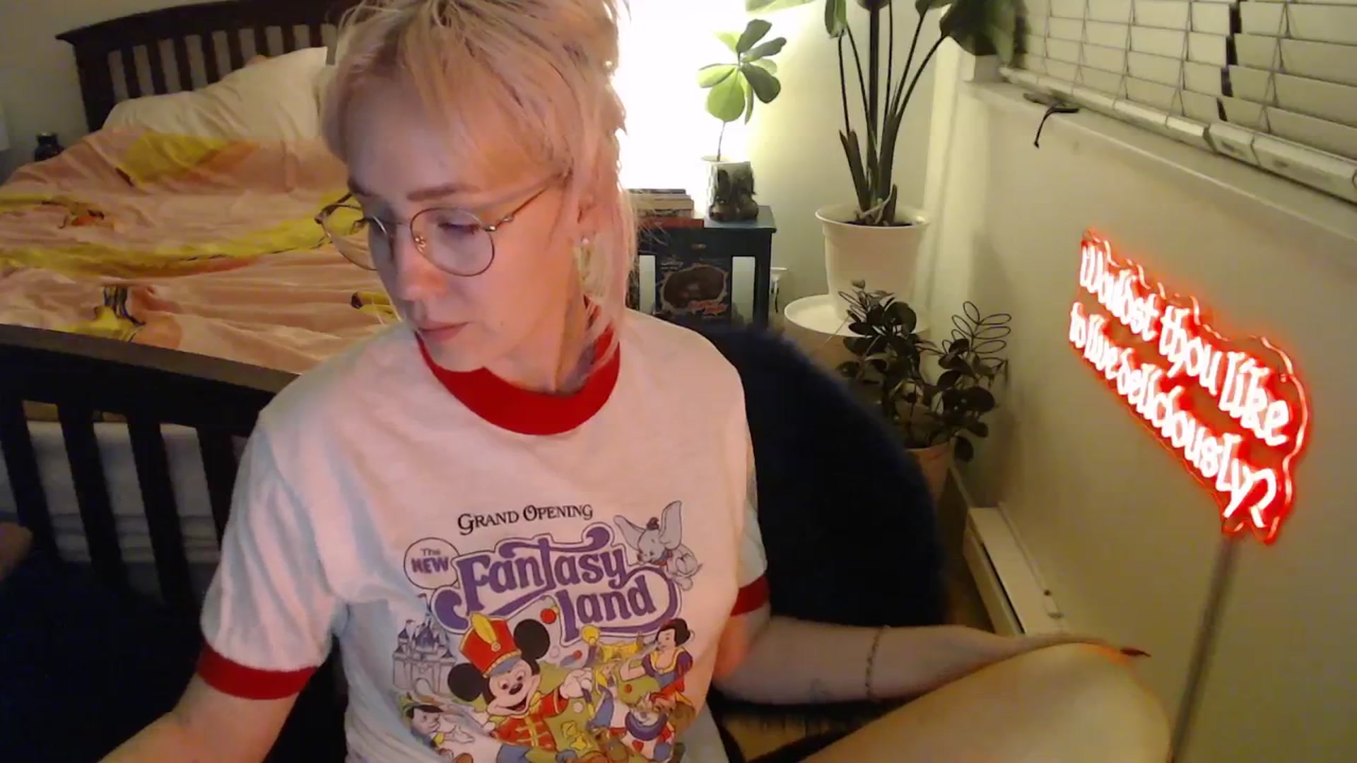 Gallery image thumbnail from NahlaHoney's myfreecams stream on, 10/30/2025, 03:53 image 4 of 20