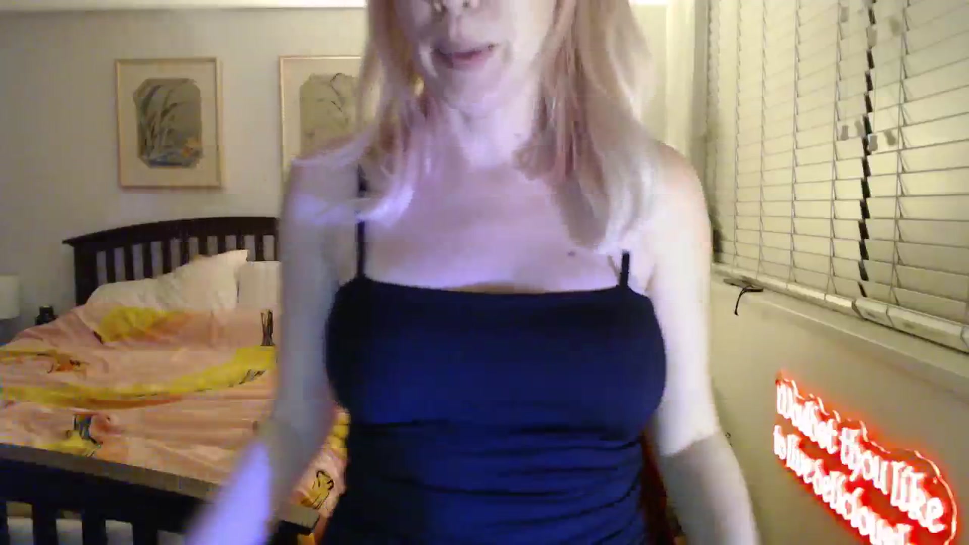 Gallery image thumbnail from NahlaHoney's myfreecams stream on, 10/30/2025, 03:53 image 19 of 20