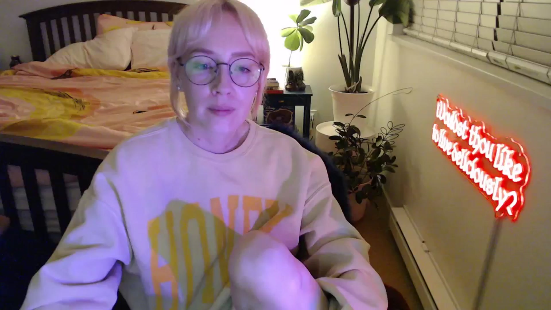 Gallery image thumbnail from NahlaHoney's myfreecams stream on, 10/31/2025, 04:49 image 13 of 20