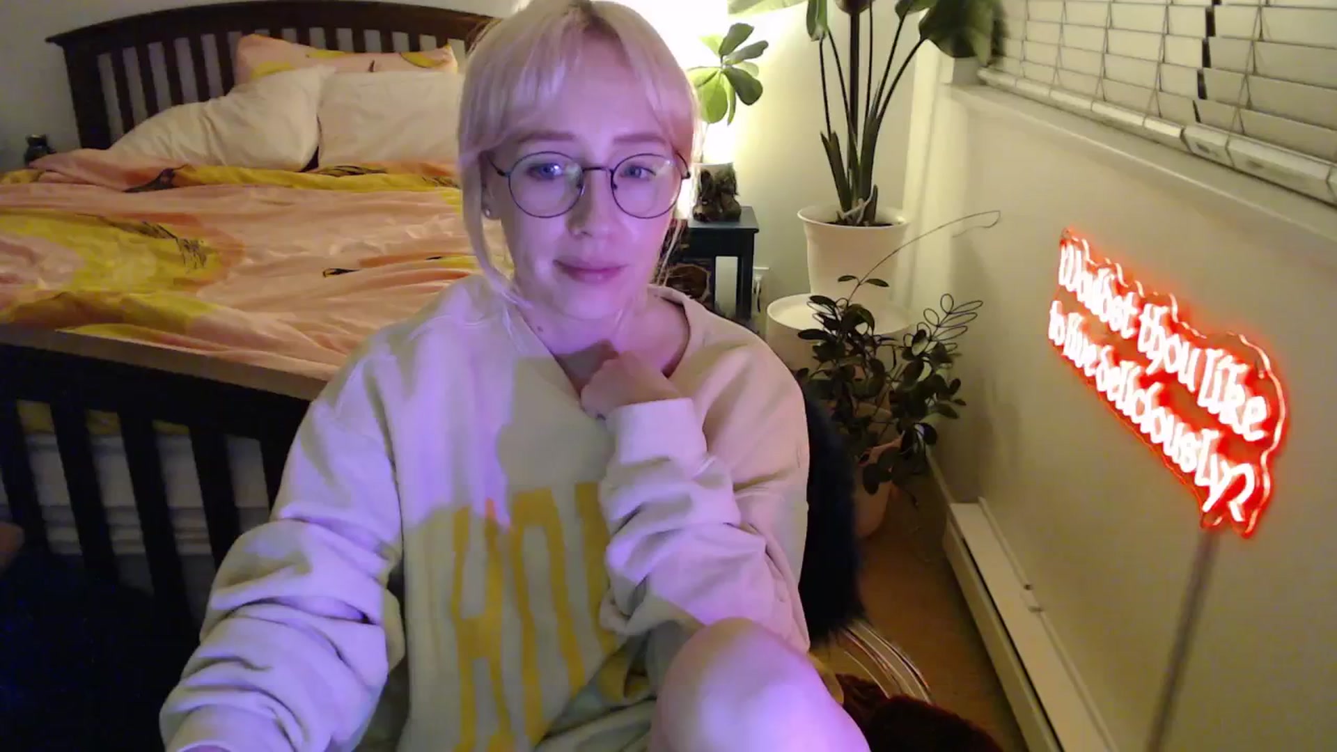 Gallery image thumbnail from NahlaHoney's myfreecams stream on, 10/31/2025, 04:49 image 9 of 20