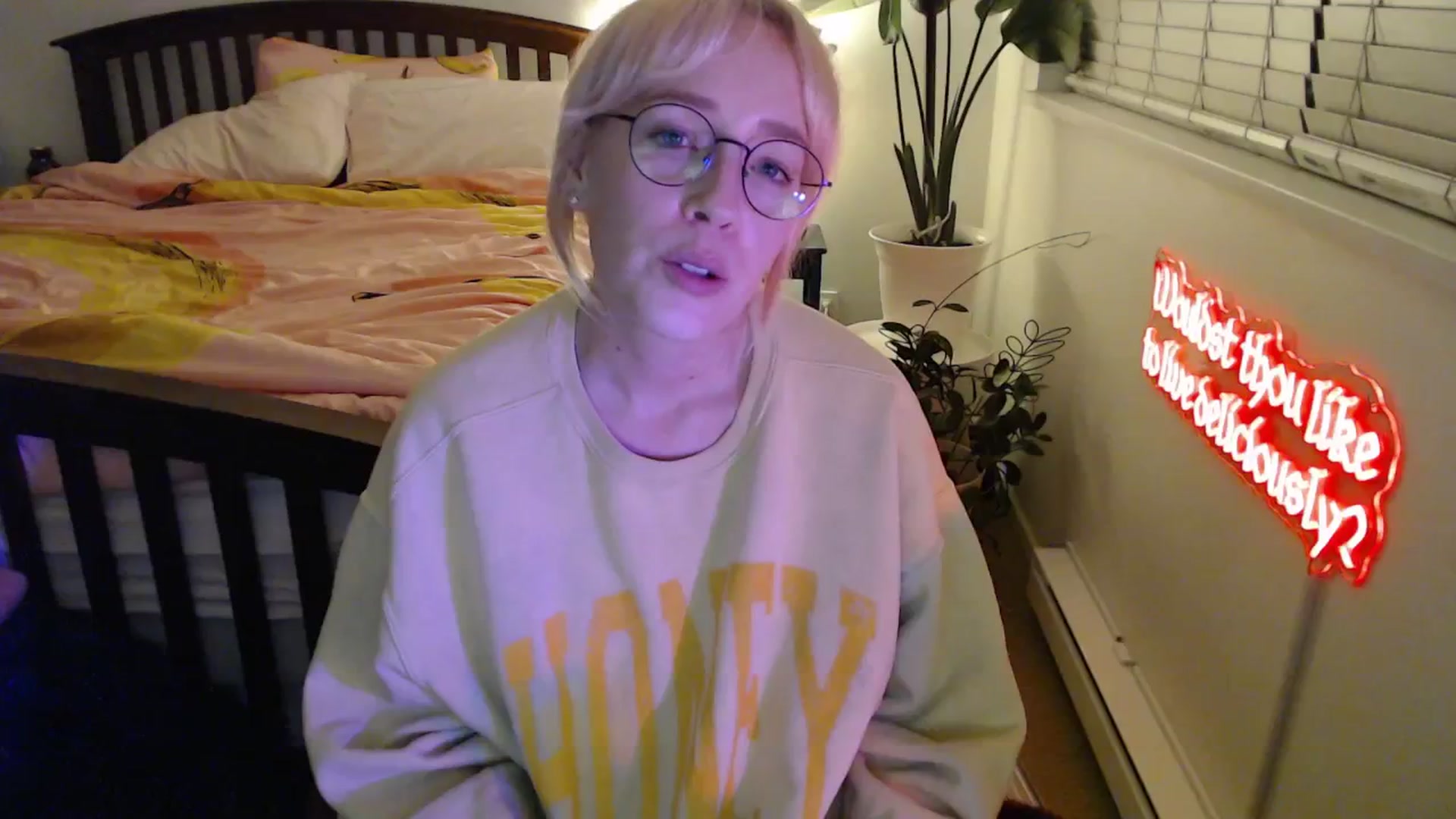 Gallery image thumbnail from NahlaHoney's myfreecams stream on, 10/31/2025, 04:49 image 14 of 20