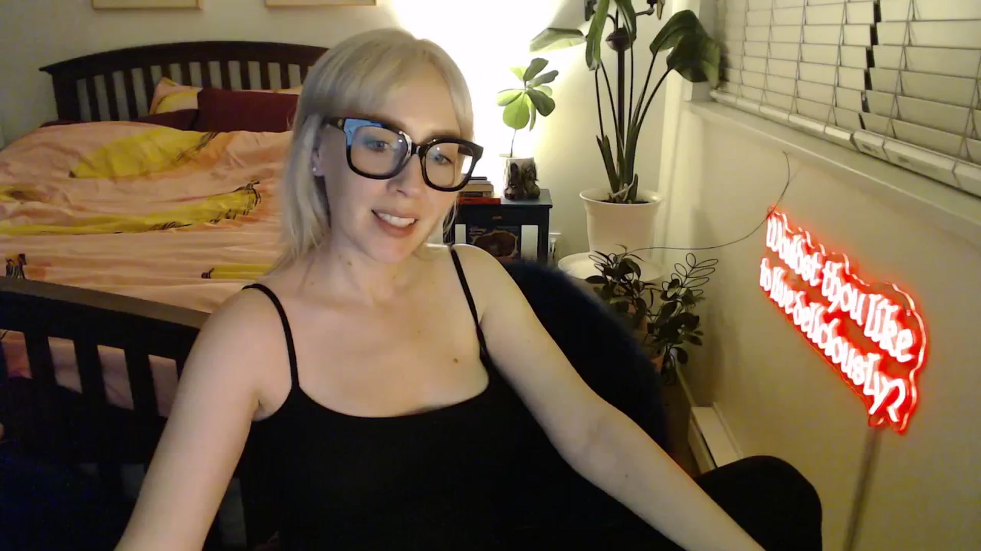 Gallery image thumbnail from NahlaHoney's myfreecams stream on, 11/04/2025, 04:41 image 10 of 20