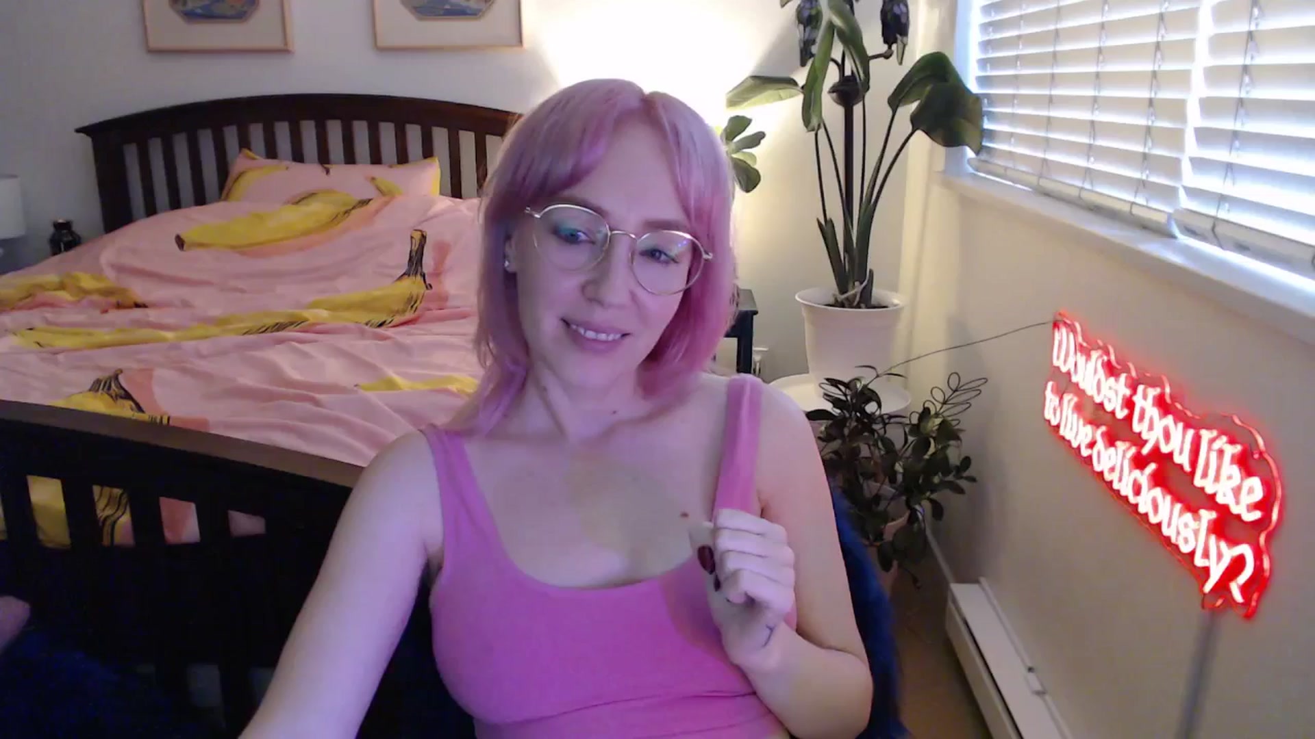 Gallery image thumbnail from NahlaHoney's myfreecams stream on, 11/05/2025, 24:04 image 16 of 20
