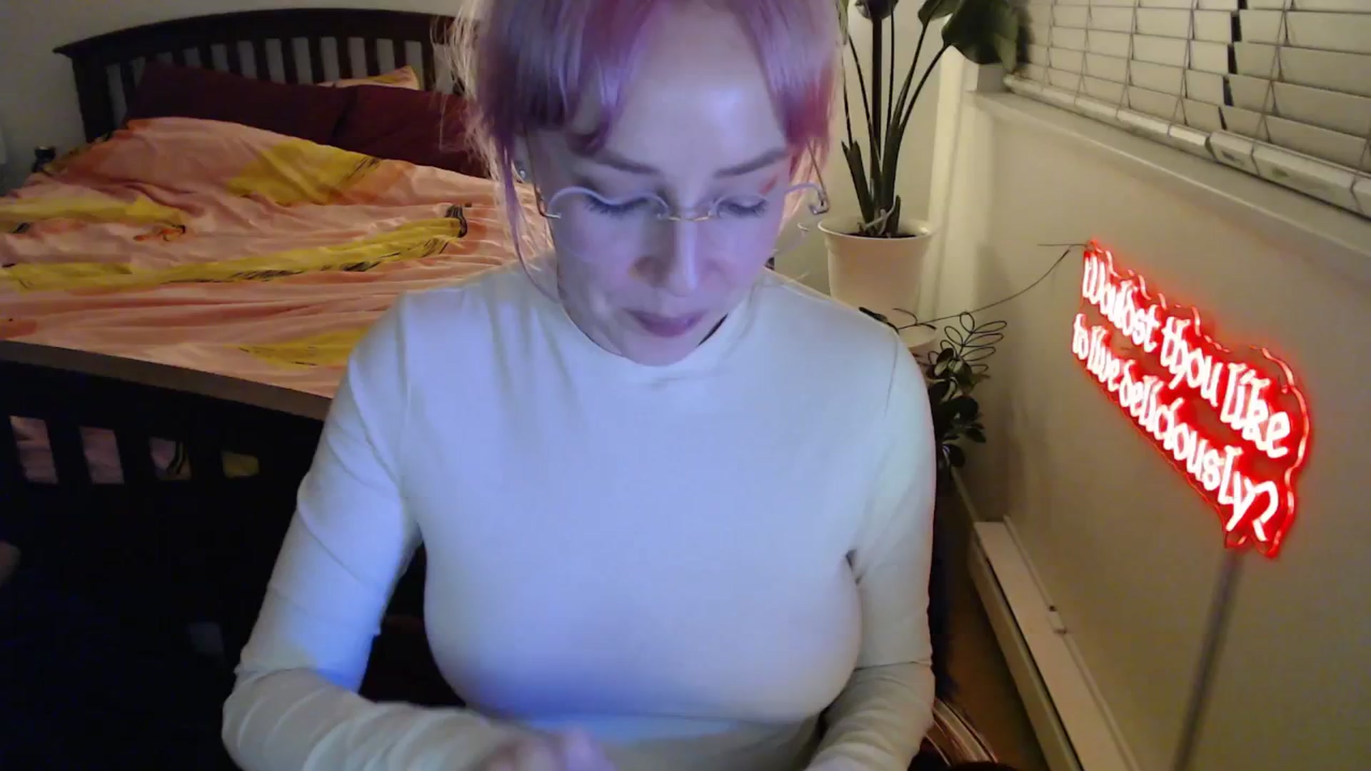 Gallery image thumbnail from NahlaHoney's myfreecams stream on, 11/07/2025, 04:43 image 3 of 20