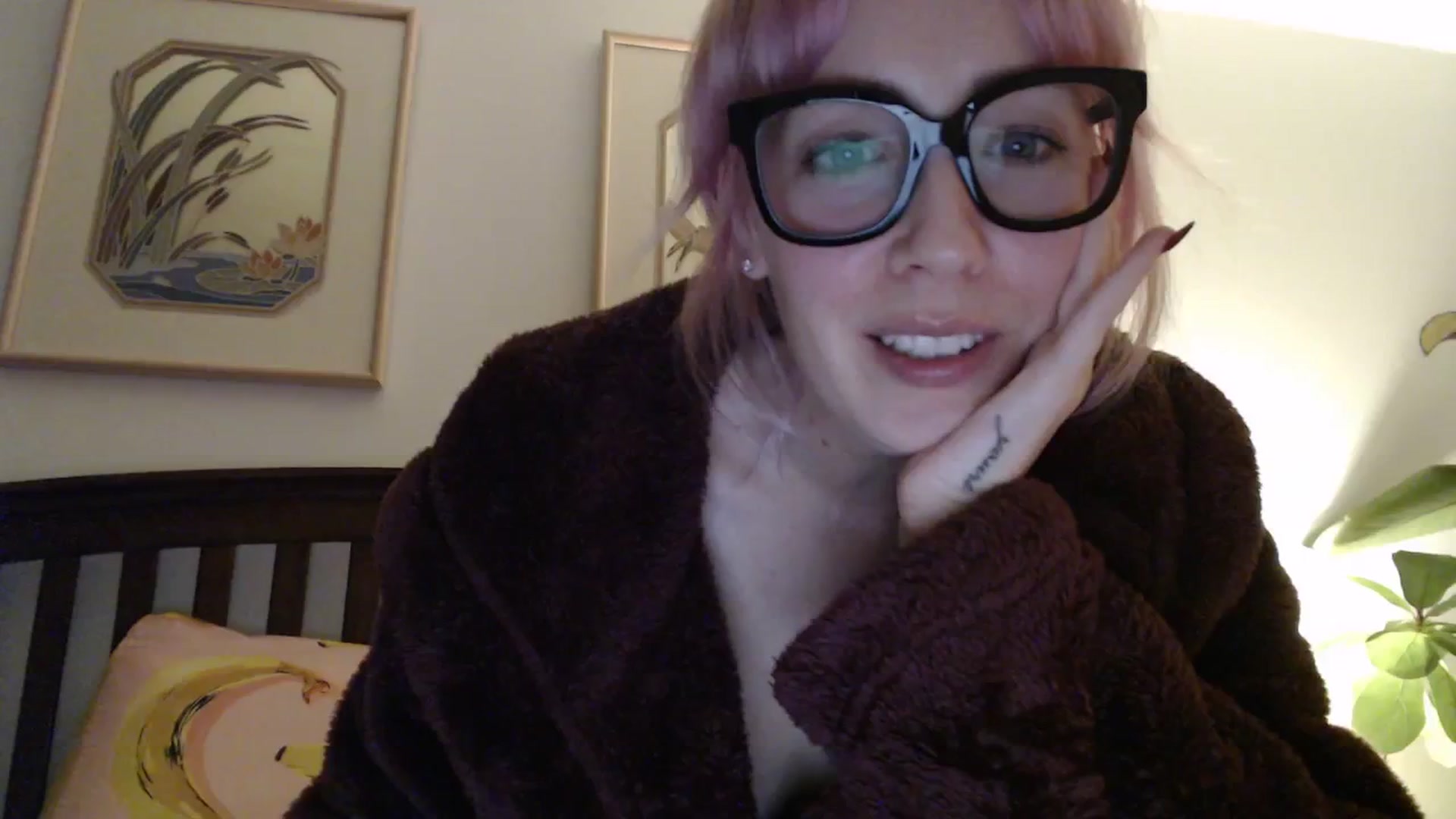 Gallery image thumbnail from NahlaHoney's myfreecams stream on, 11/08/2025, 06:32 image 12 of 20