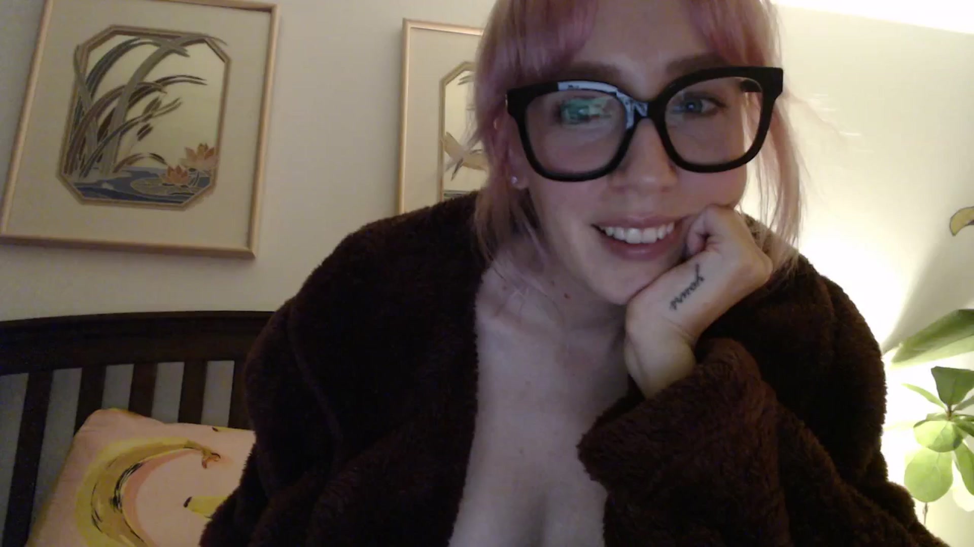 Gallery image thumbnail from NahlaHoney's myfreecams stream on, 11/08/2025, 06:32 image 16 of 20