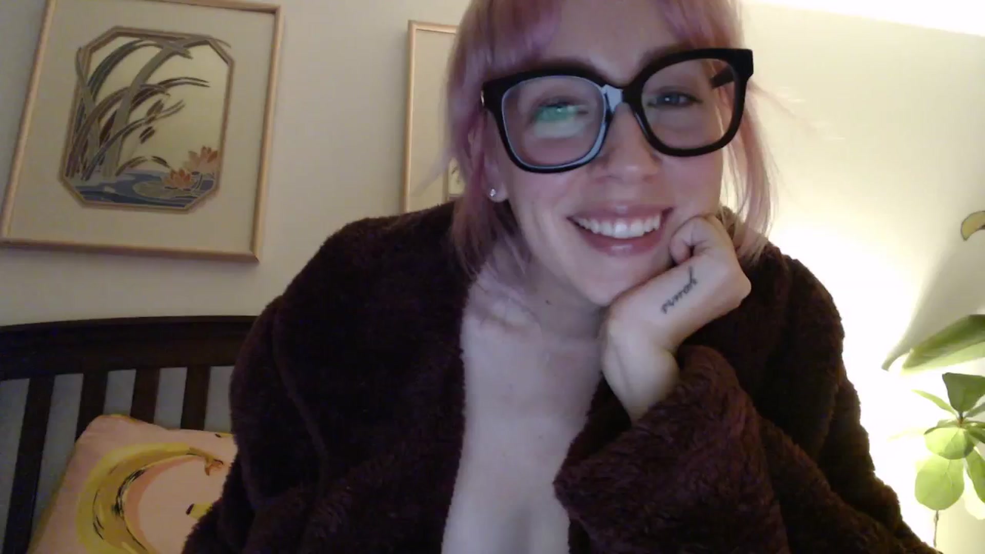 Gallery image thumbnail from NahlaHoney's myfreecams stream on, 11/08/2025, 06:32 image 14 of 20