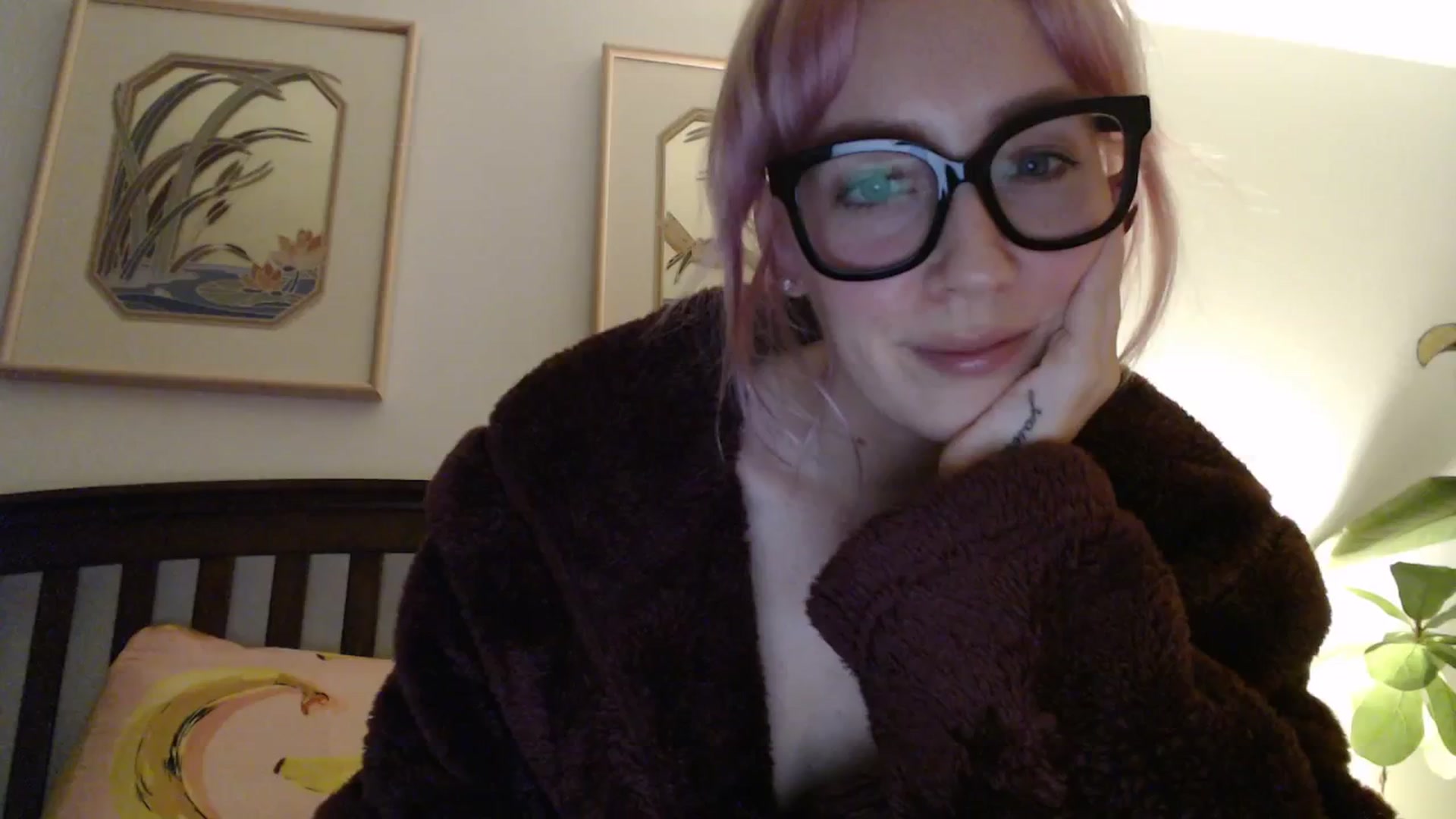 Gallery image thumbnail from NahlaHoney's myfreecams stream on, 11/08/2025, 06:32 image 8 of 20