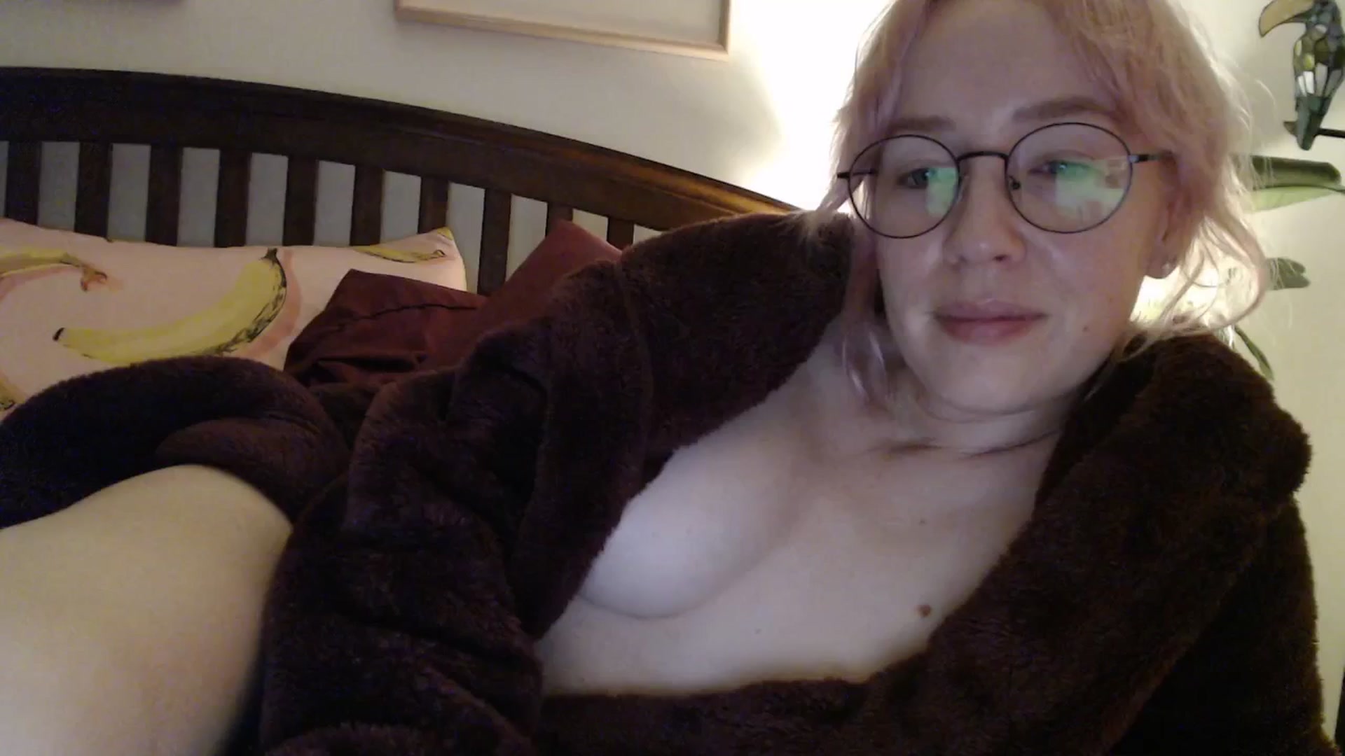 Gallery image thumbnail from NahlaHoney's myfreecams stream on, 11/11/2025, 05:38 image 15 of 20