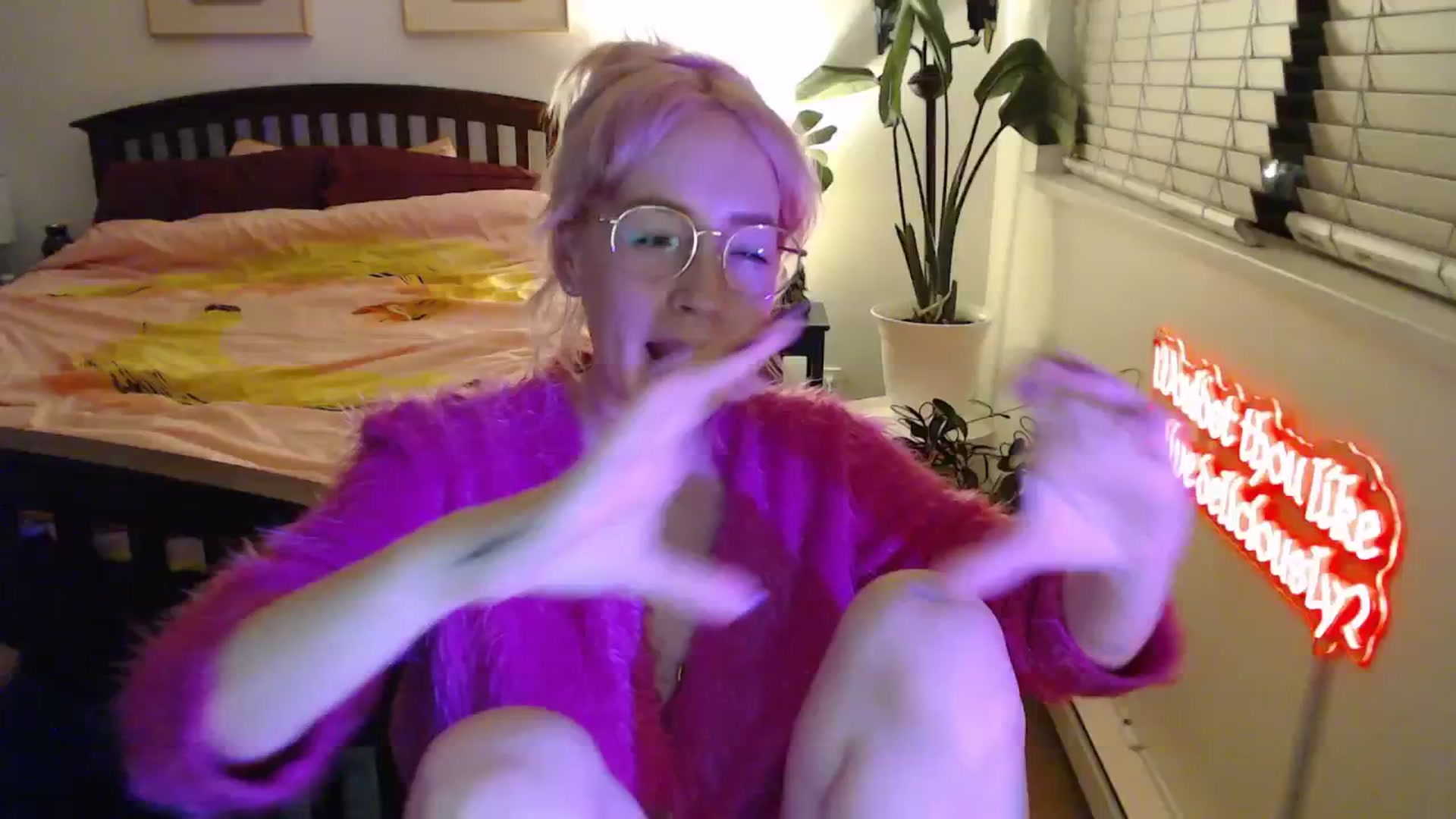 Gallery image thumbnail from NahlaHoney's myfreecams stream on, 11/12/2025, 06:17 image 11 of 20
