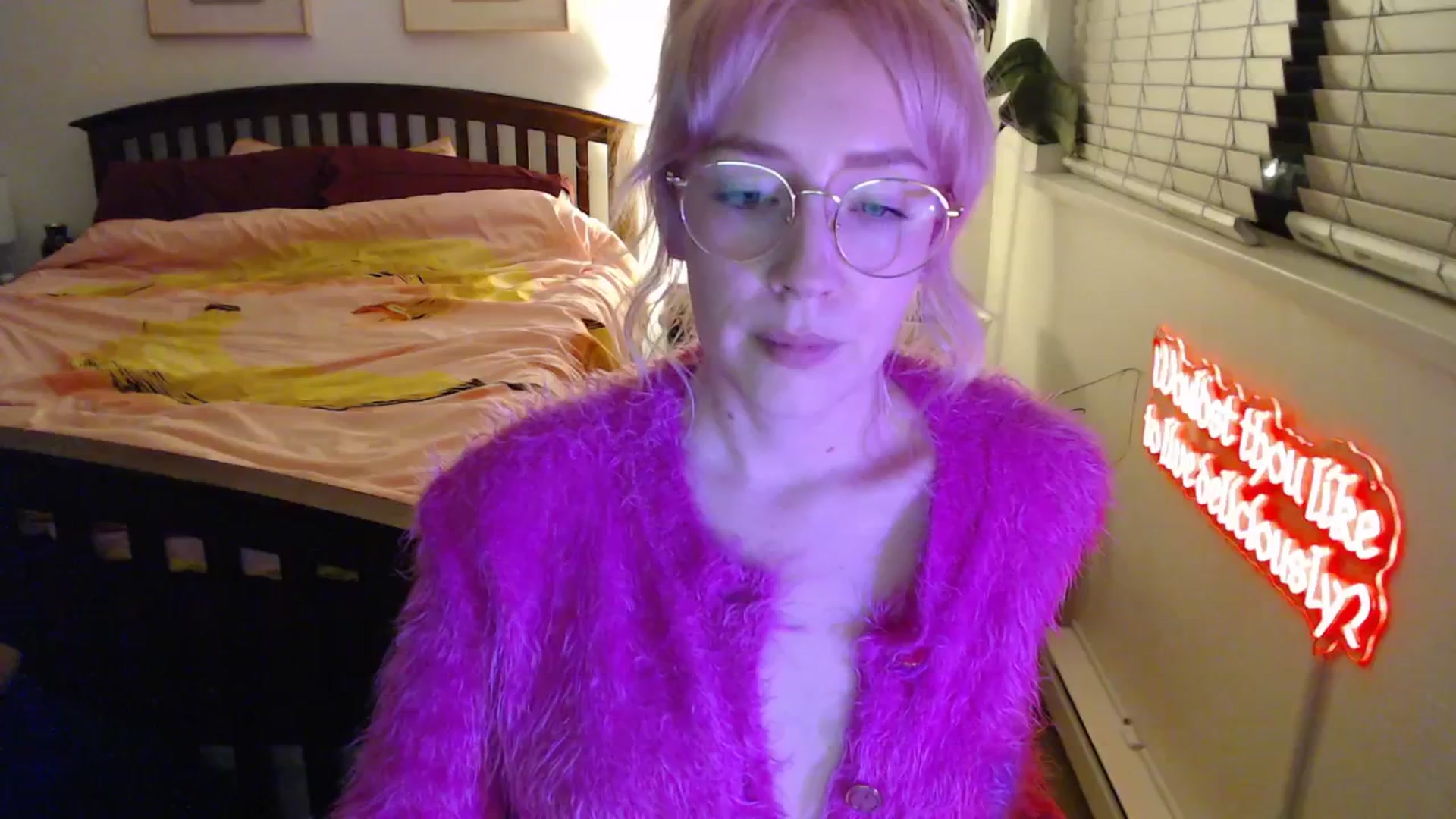 Gallery image thumbnail from NahlaHoney's myfreecams stream on, 11/12/2025, 06:17 image 8 of 20