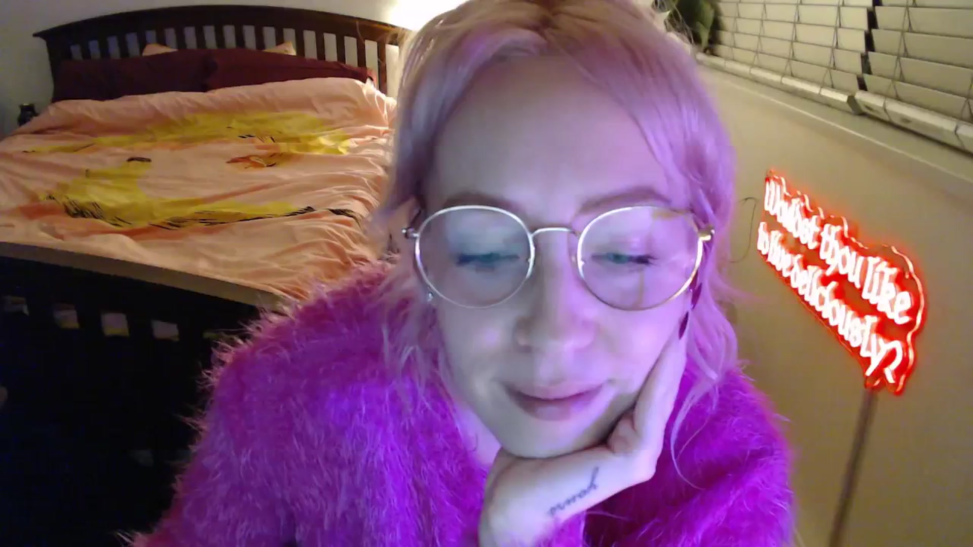 Gallery image thumbnail from NahlaHoney's myfreecams stream on, 11/12/2025, 06:17 image 19 of 20