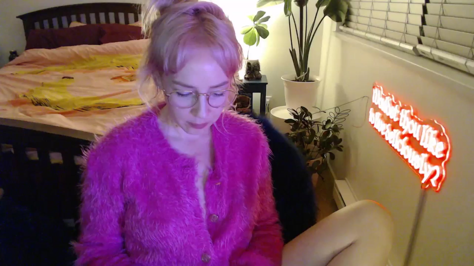 Gallery image thumbnail from NahlaHoney's myfreecams stream on, 11/12/2025, 06:17 image 20 of 20