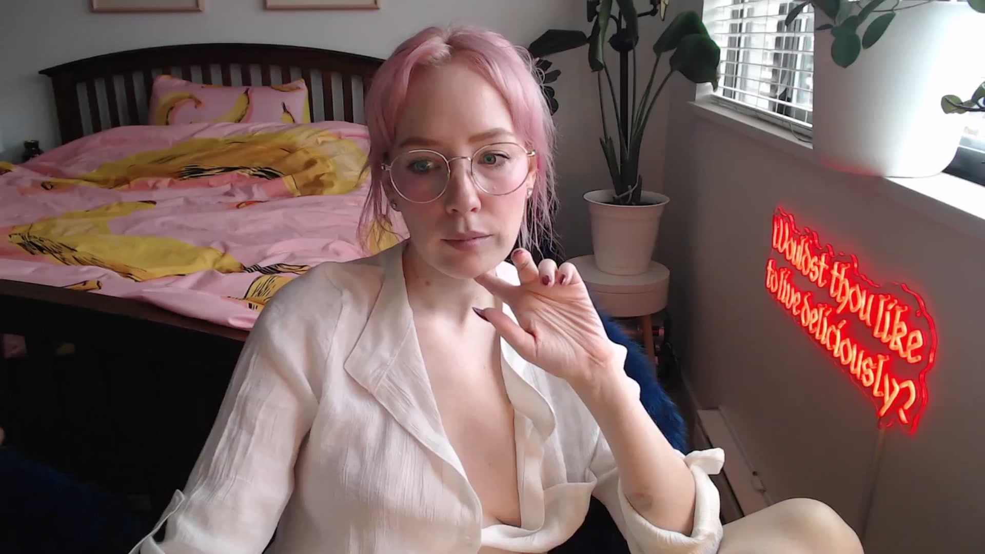 Gallery image thumbnail from NahlaHoney's myfreecams stream on, 11/12/2025, 21:54 image 16 of 20