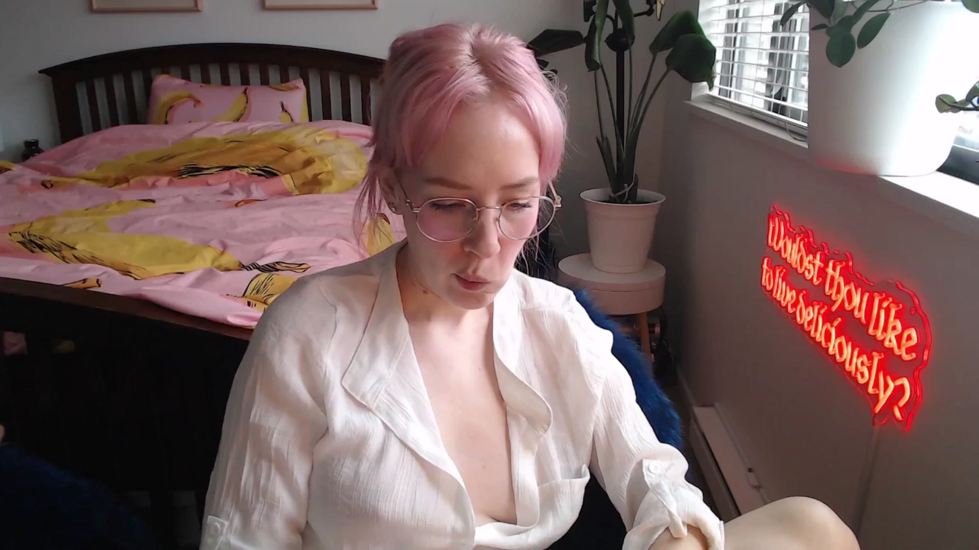 Gallery image thumbnail from NahlaHoney's myfreecams stream on, 11/12/2025, 21:54 image 17 of 20