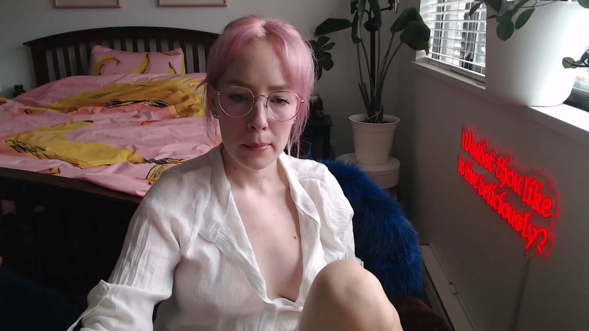 Gallery image thumbnail from NahlaHoney's myfreecams stream on, 11/12/2025, 21:54 image 2 of 20