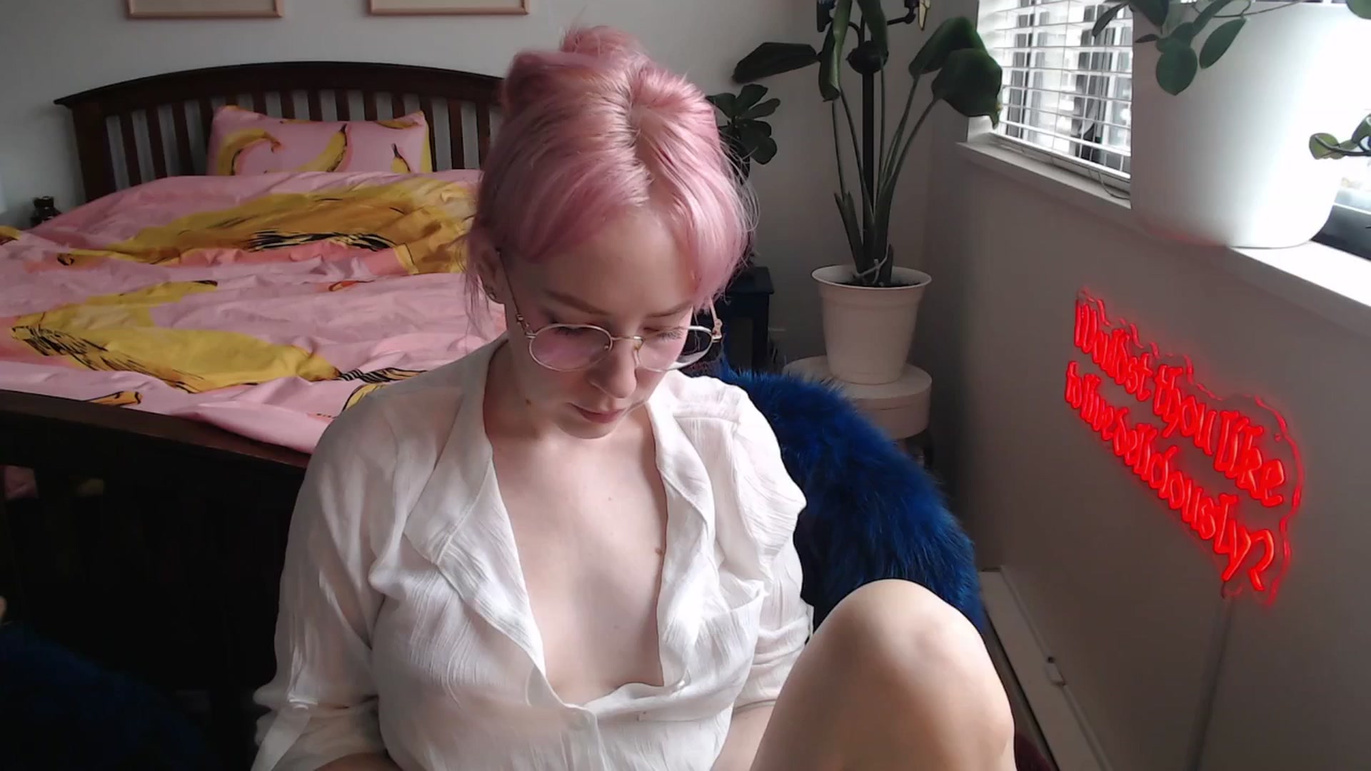 Gallery image thumbnail from NahlaHoney's myfreecams stream on, 11/12/2025, 21:54 image 4 of 20