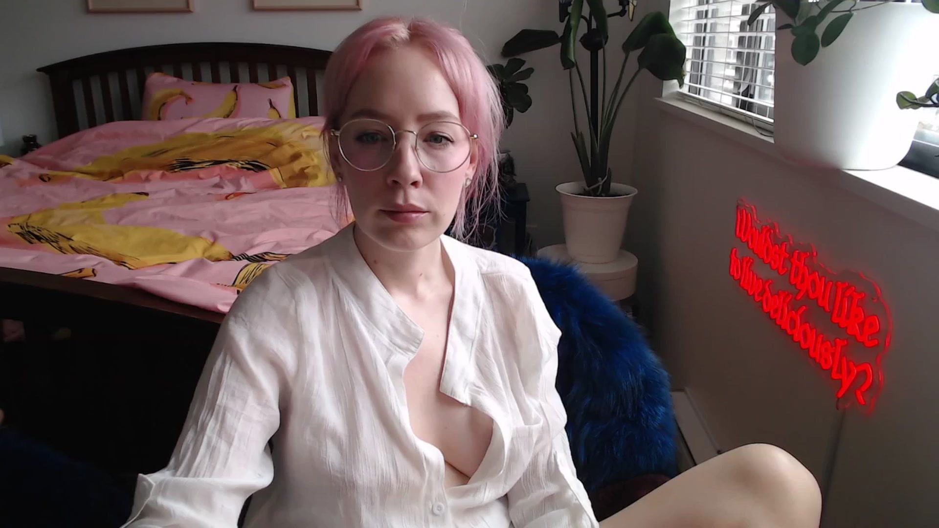 Gallery image thumbnail from NahlaHoney's myfreecams stream on, 11/12/2025, 21:54 image 1 of 20