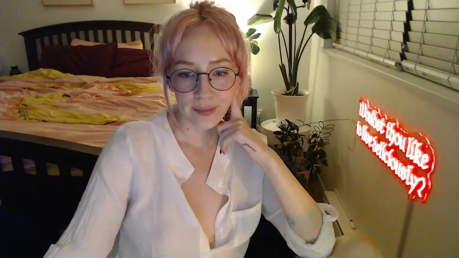 Gallery image thumbnail from NahlaHoney's myfreecams stream on, 11/13/2025, 05:48 image 2 of 20