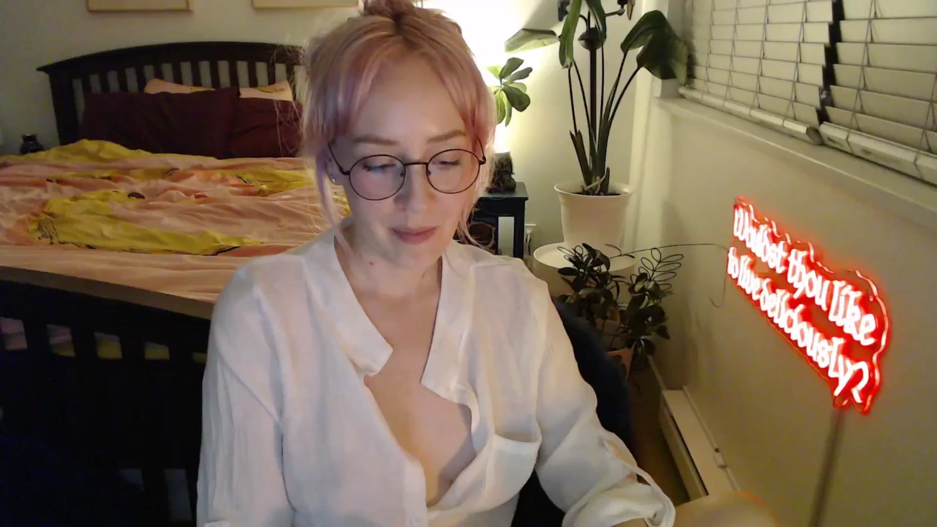 Gallery image thumbnail from NahlaHoney's myfreecams stream on, 11/13/2025, 05:48 image 4 of 20