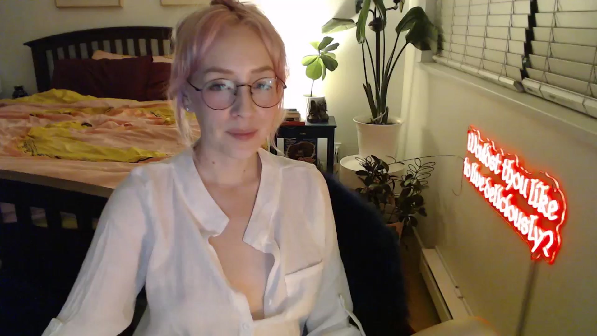 Gallery image thumbnail from NahlaHoney's myfreecams stream on, 11/13/2025, 05:48 image 5 of 20