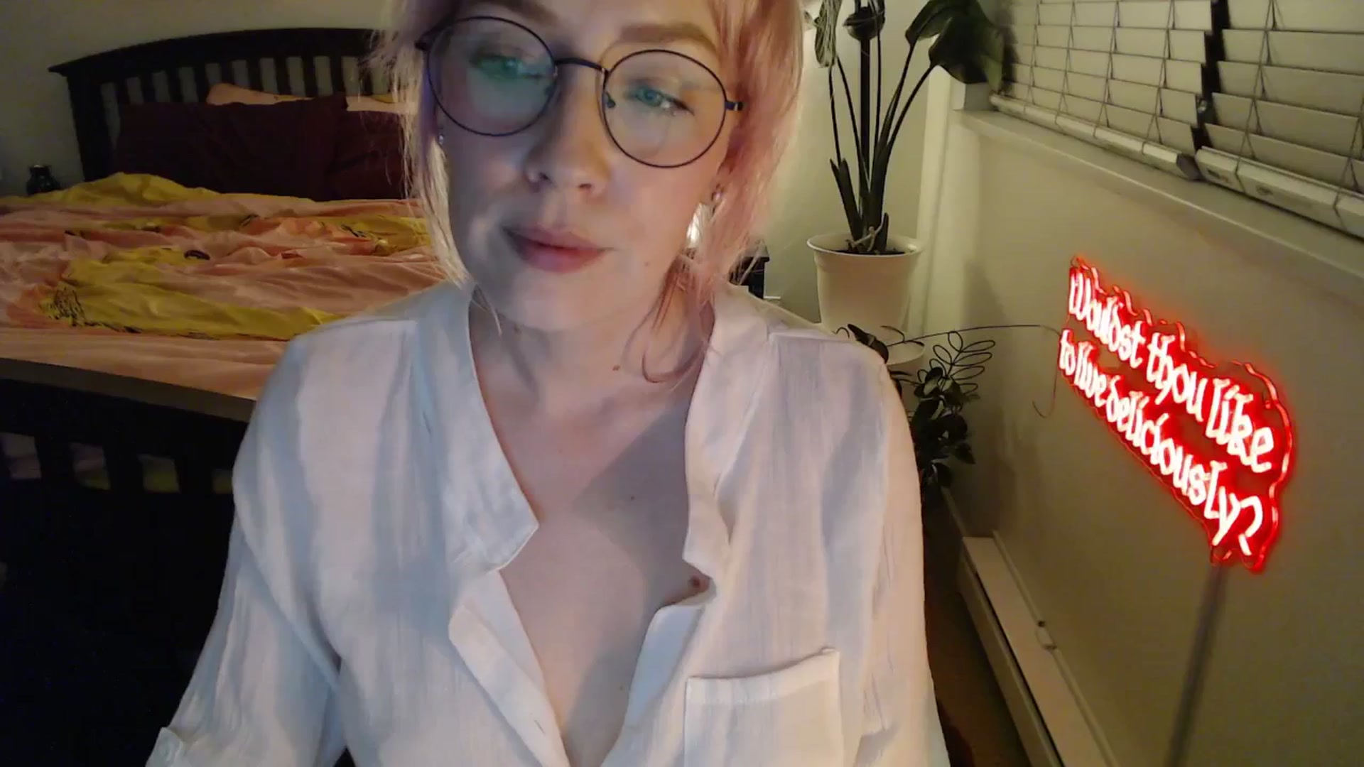 Gallery image thumbnail from NahlaHoney's myfreecams stream on, 11/13/2025, 05:48 image 9 of 20