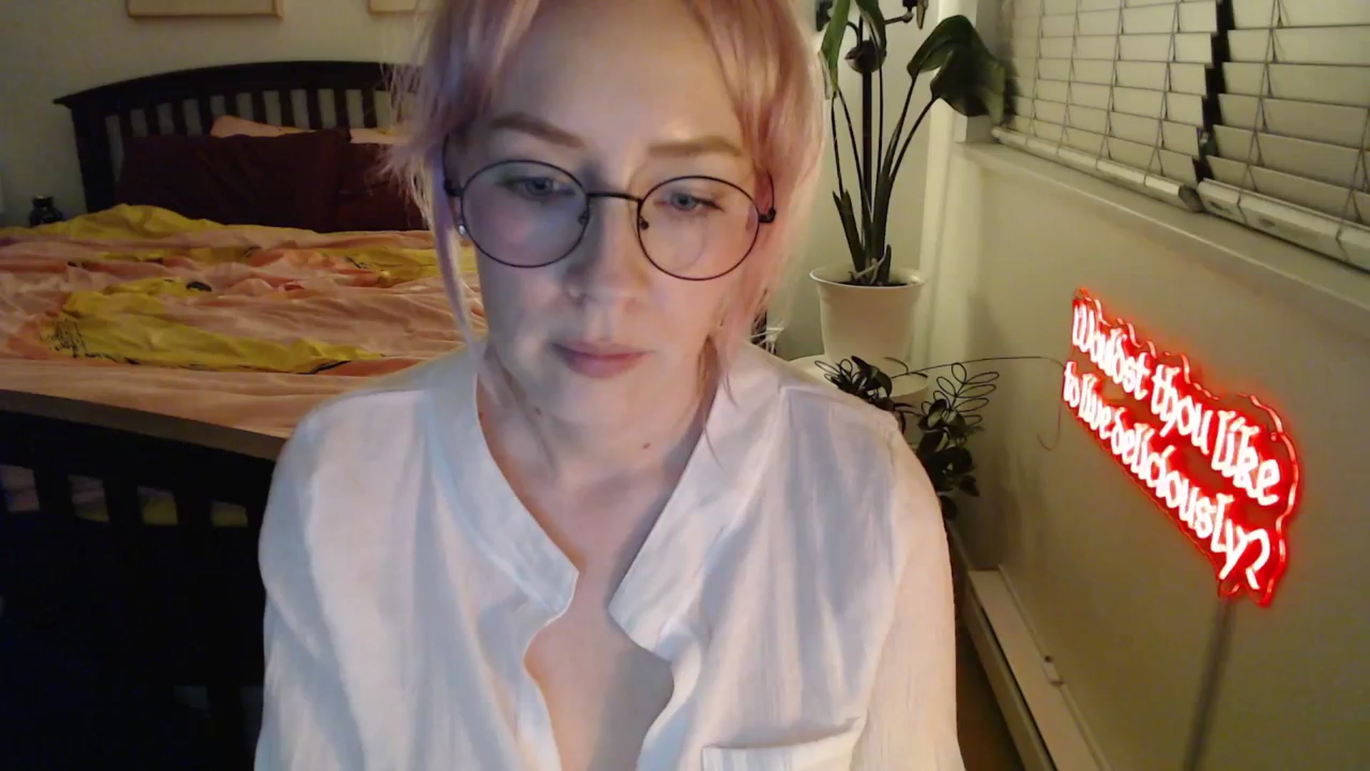 Gallery image thumbnail from NahlaHoney's myfreecams stream on, 11/13/2025, 05:48 image 1 of 20