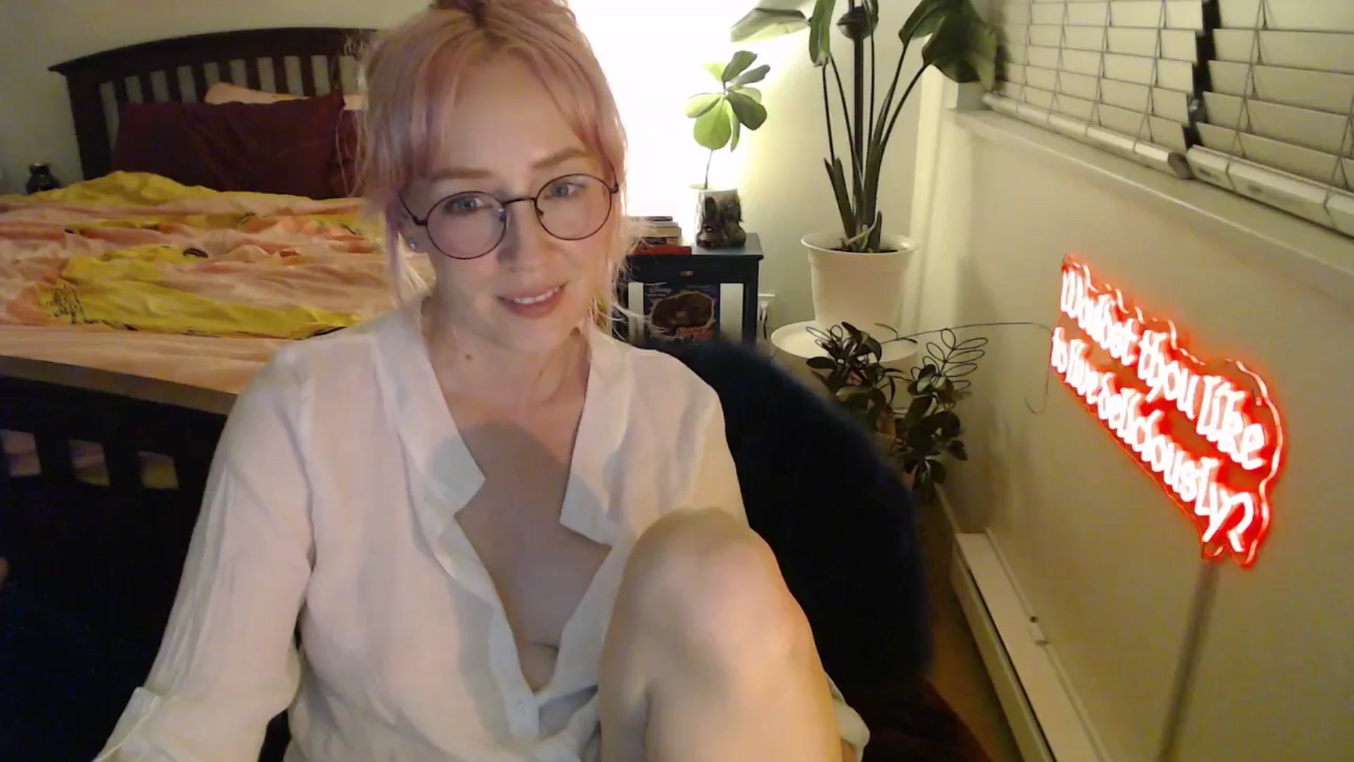 Gallery image thumbnail from NahlaHoney's myfreecams stream on, 11/13/2025, 05:48 image 17 of 20
