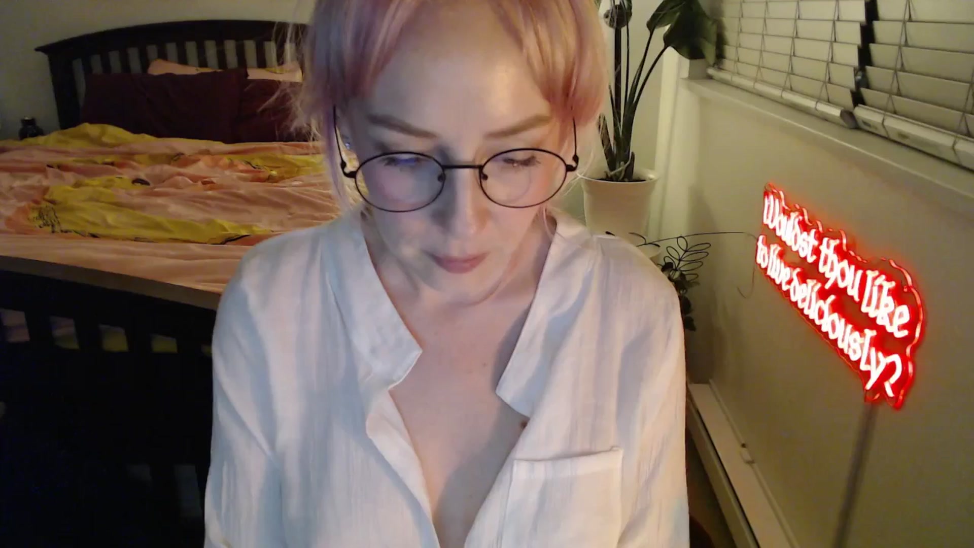 Gallery image thumbnail from NahlaHoney's myfreecams stream on, 11/13/2025, 05:48 image 12 of 20