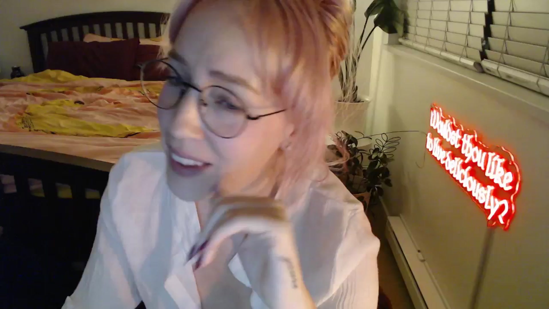 Gallery image thumbnail from NahlaHoney's myfreecams stream on, 11/13/2025, 05:48 image 10 of 20