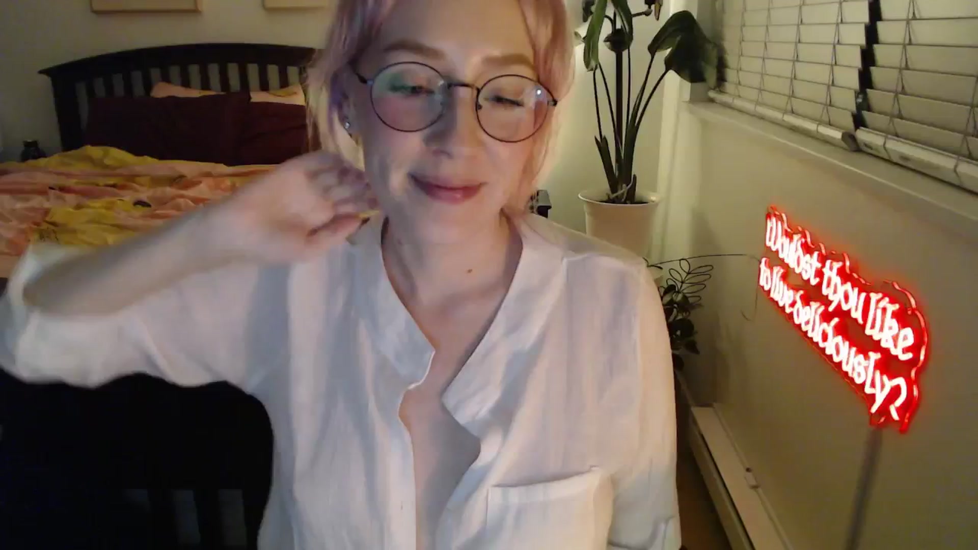 Gallery image thumbnail from NahlaHoney's myfreecams stream on, 11/13/2025, 05:48 image 6 of 20
