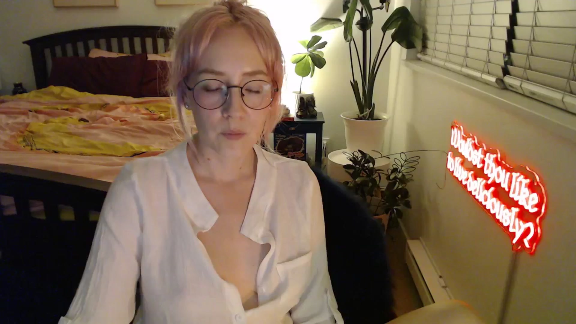 Gallery image thumbnail from NahlaHoney's myfreecams stream on, 11/13/2025, 05:48 image 3 of 20