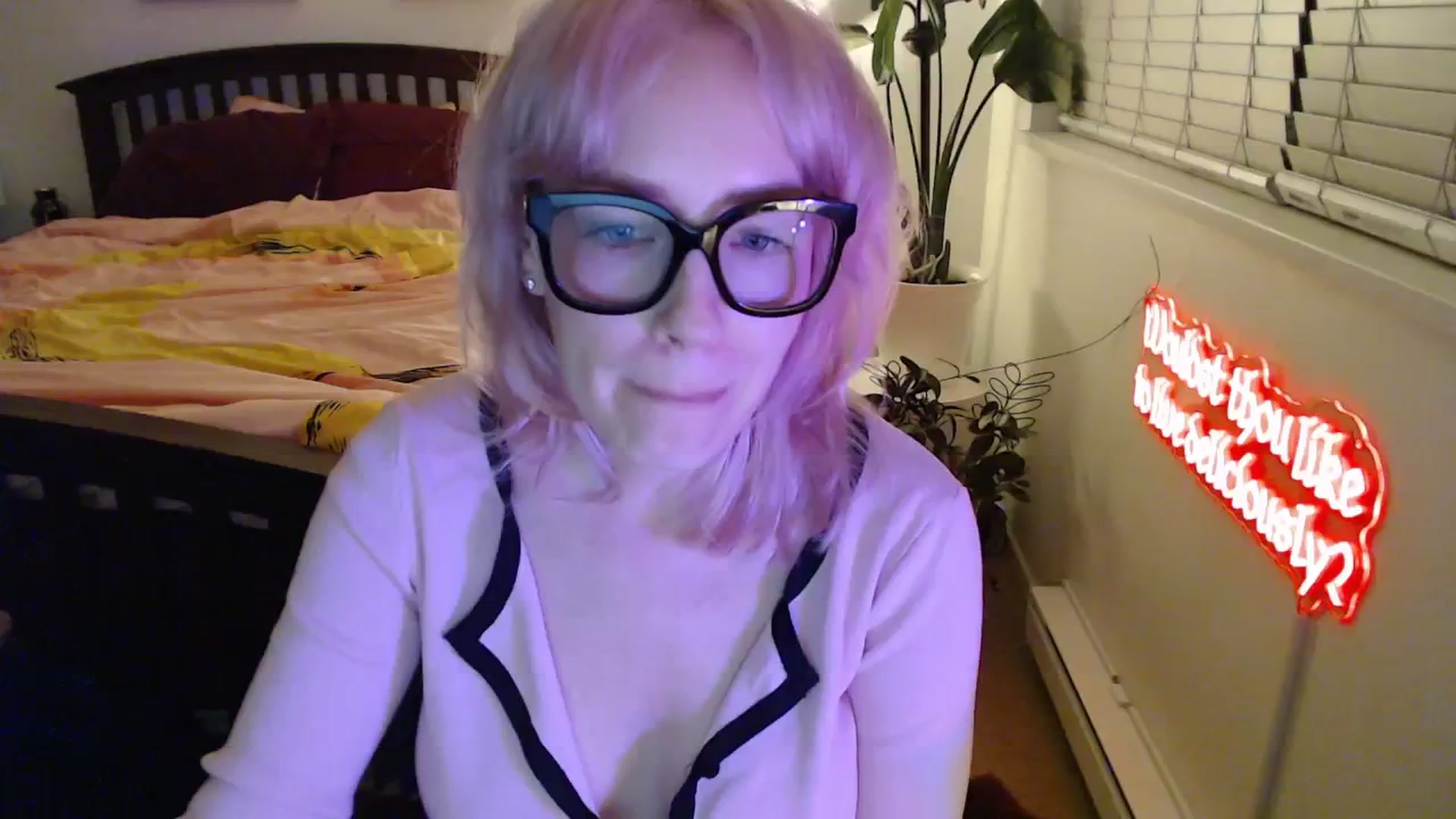 Gallery image thumbnail from NahlaHoney's myfreecams stream on, 11/14/2025, 06:09 image 13 of 20