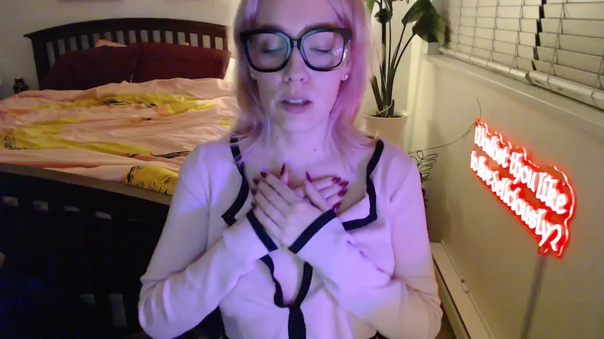 Gallery image thumbnail from NahlaHoney's myfreecams stream on, 11/14/2025, 06:09 image 18 of 20