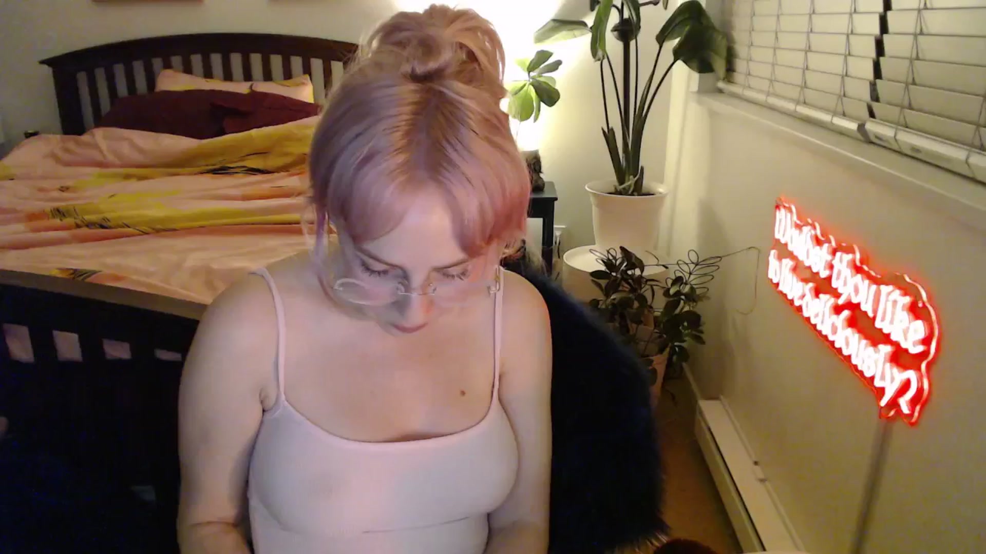 Gallery image thumbnail from NahlaHoney's myfreecams stream on, 11/15/2025, 03:48 image 2 of 20