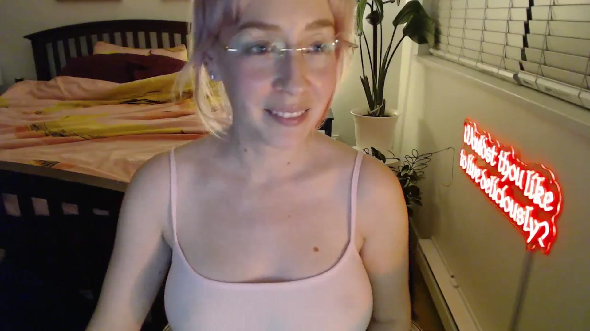 Gallery image thumbnail from NahlaHoney's myfreecams stream on, 11/15/2025, 03:48 image 17 of 20