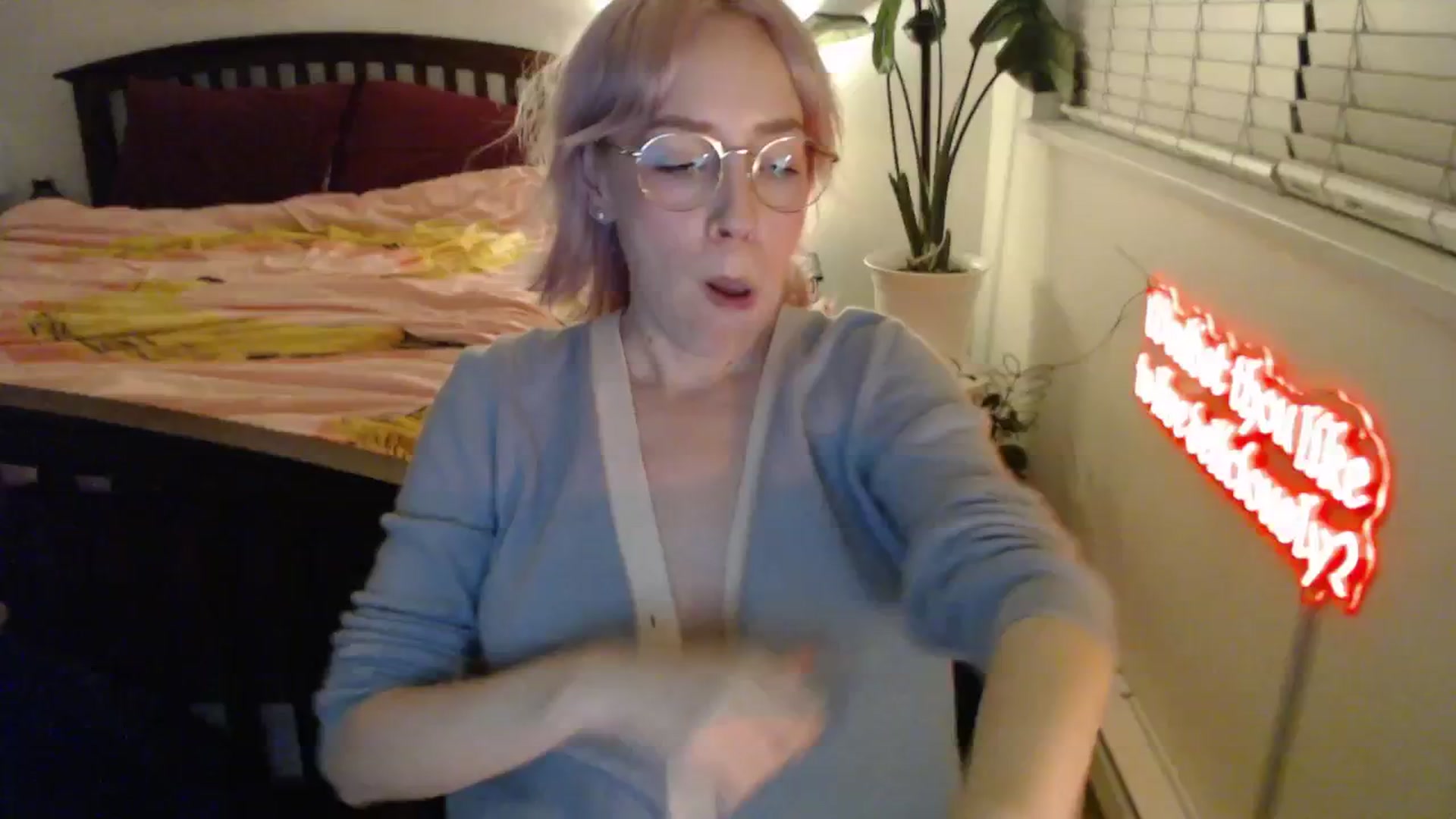 Gallery image thumbnail from NahlaHoney's myfreecams stream on, 11/19/2025, 04:39 image 5 of 20