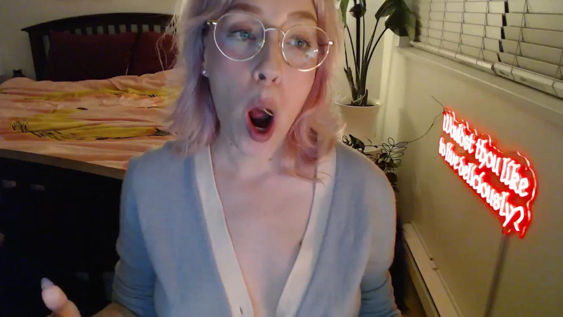 Gallery image thumbnail from NahlaHoney's myfreecams stream on, 11/19/2025, 04:39 image 6 of 20