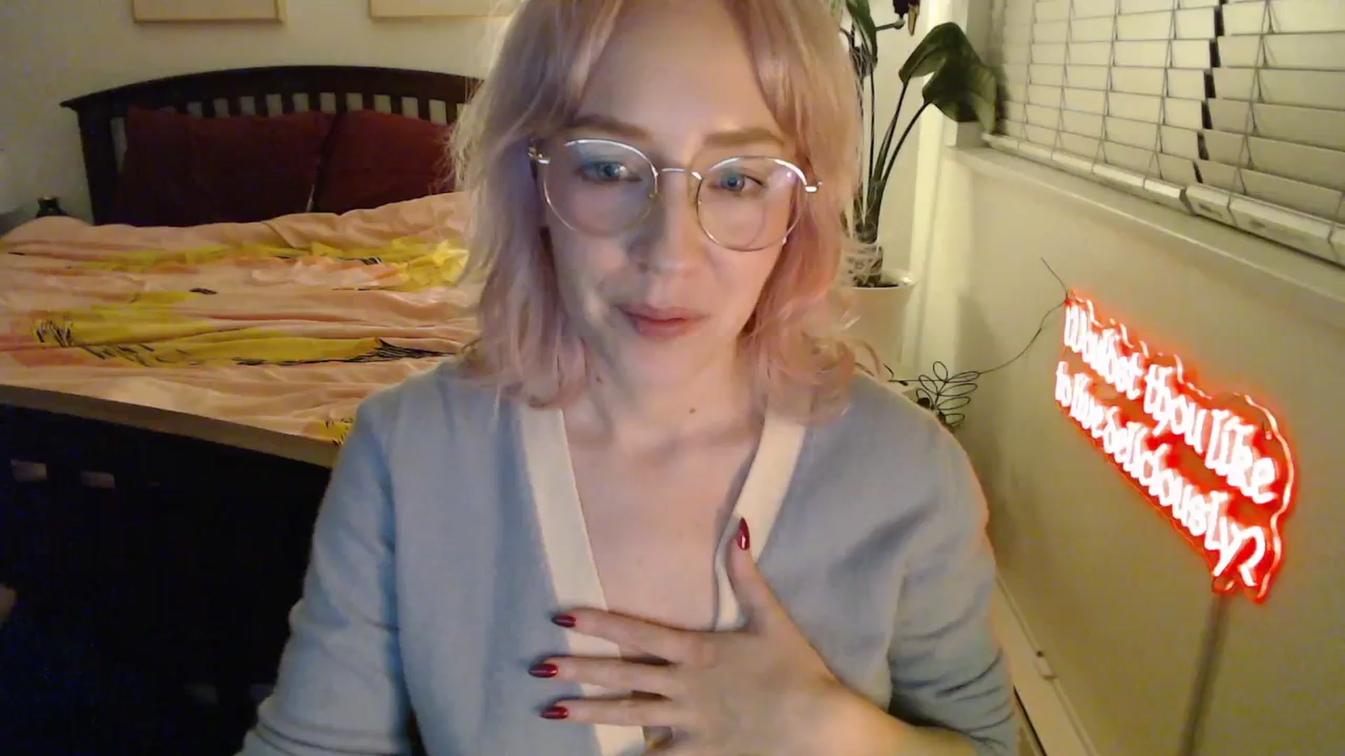 Gallery image thumbnail from NahlaHoney's myfreecams stream on, 11/19/2025, 04:39 image 11 of 20
