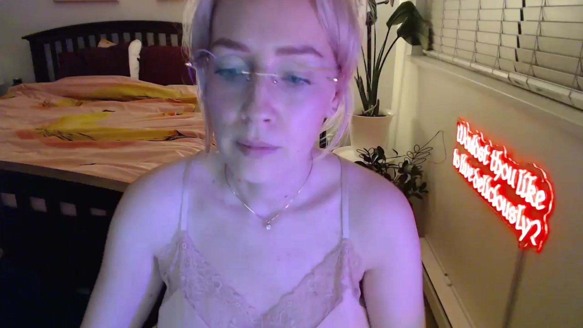 Gallery image thumbnail from NahlaHoney's myfreecams stream on, 11/24/2025, 04:54 image 14 of 20