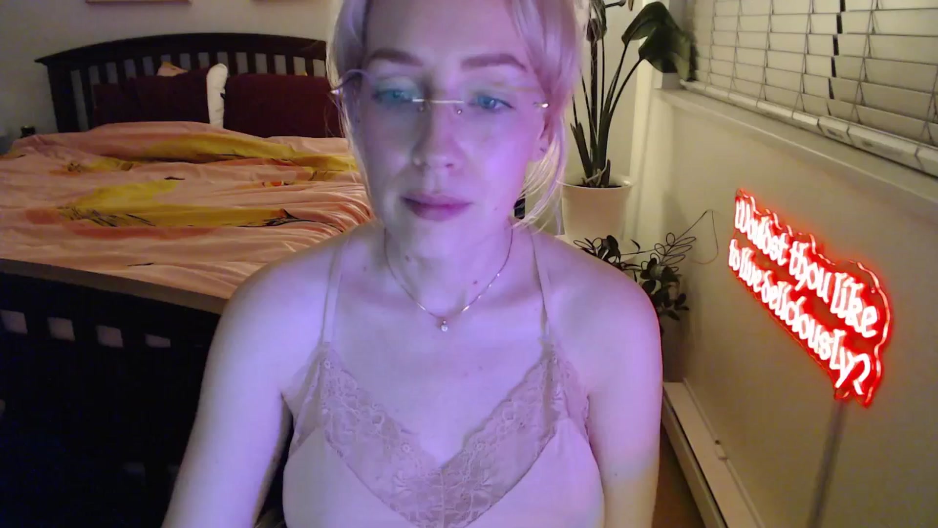 Gallery image thumbnail from NahlaHoney's myfreecams stream on, 11/24/2025, 04:54 image 8 of 20