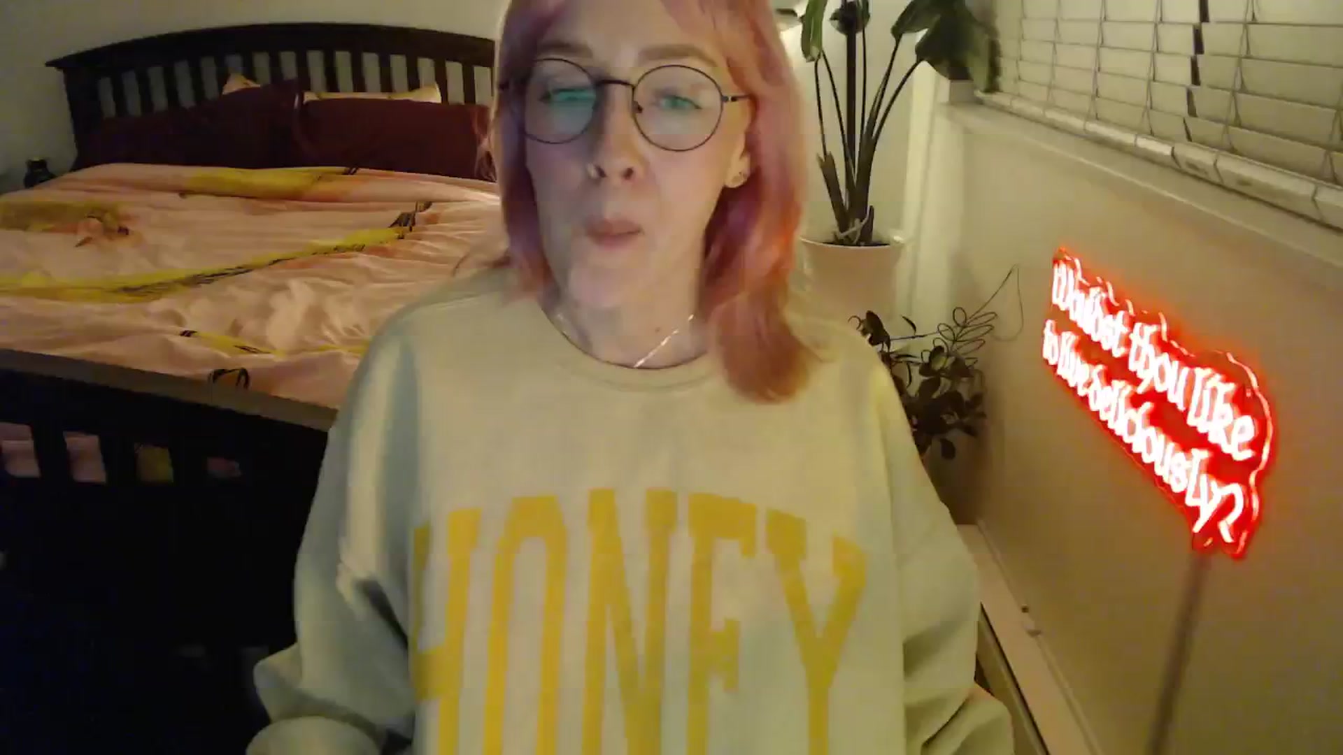 Gallery image thumbnail from NahlaHoney's myfreecams stream on, 11/26/2025, 05:55 image 12 of 20
