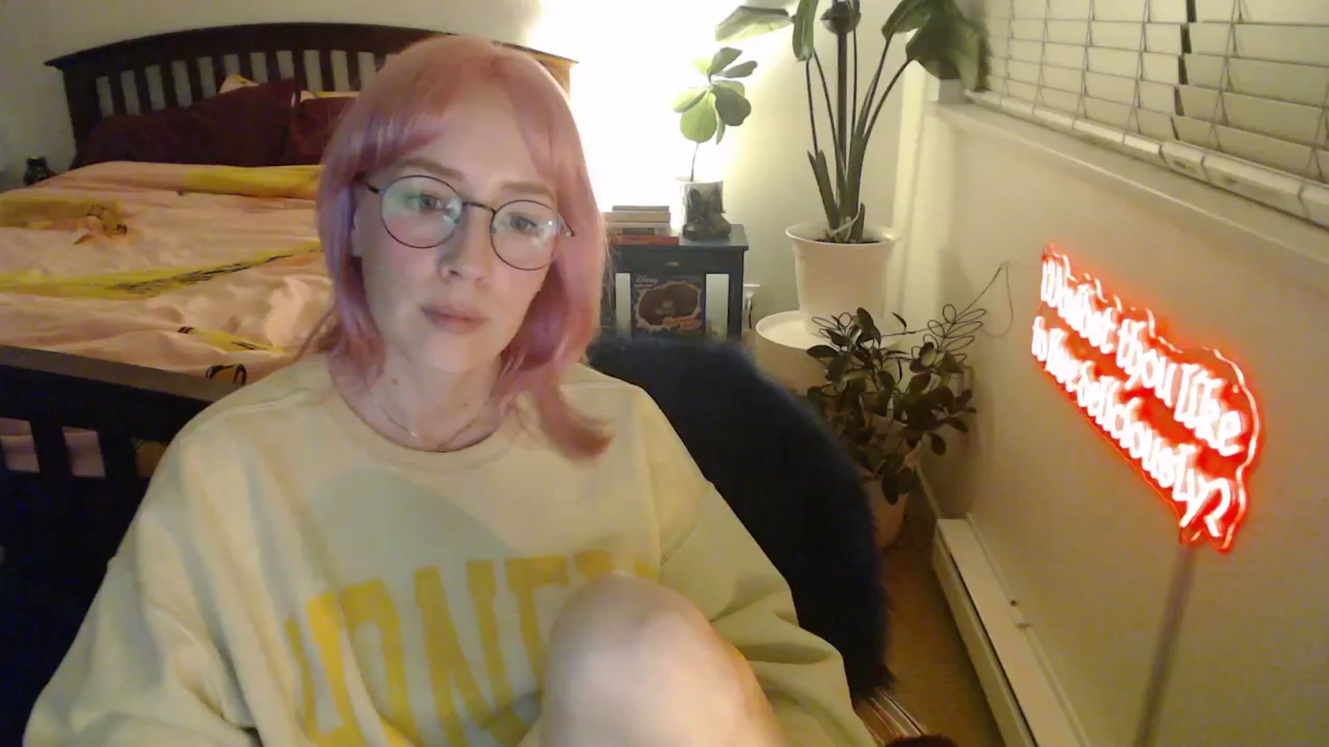 Gallery image thumbnail from NahlaHoney's myfreecams stream on, 11/26/2025, 05:55 image 13 of 20