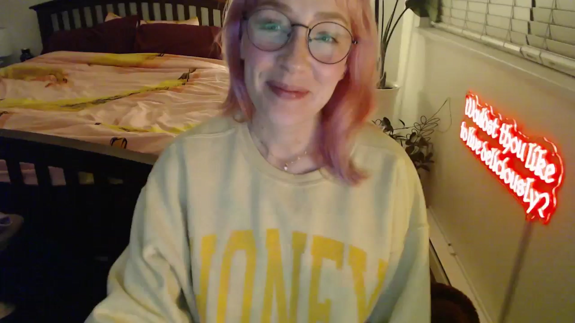 Gallery image thumbnail from NahlaHoney's myfreecams stream on, 11/26/2025, 05:55 image 4 of 20