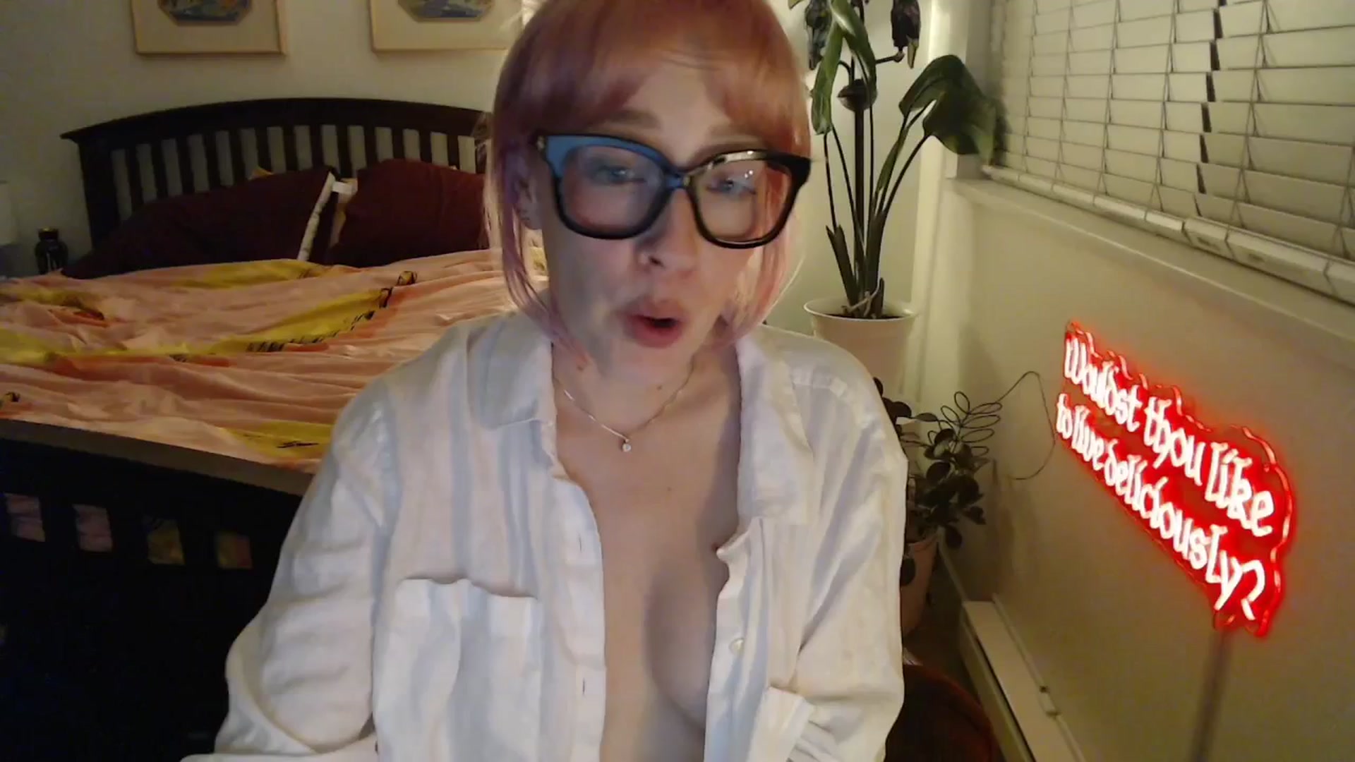 Gallery image thumbnail from NahlaHoney's myfreecams stream on, 01/02/2026, 04:54 image 16 of 20