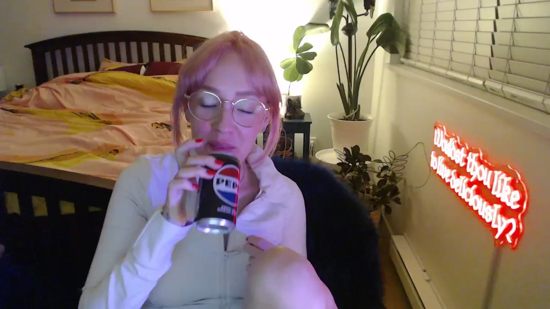 Gallery image thumbnail from NahlaHoney's myfreecams stream on, 01/03/2026, 05:31 image 6 of 20