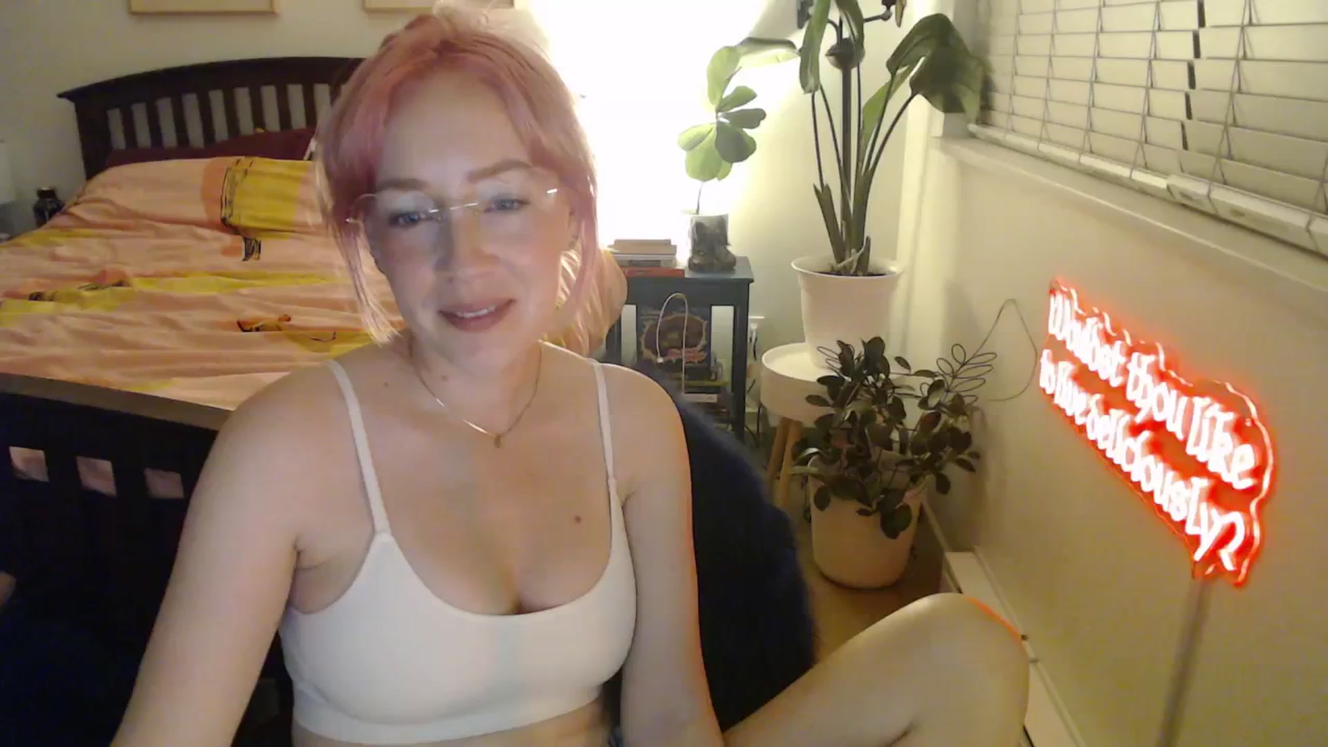 Gallery image thumbnail from NahlaHoney's myfreecams stream on, 01/05/2026, 03:01 image 1 of 20