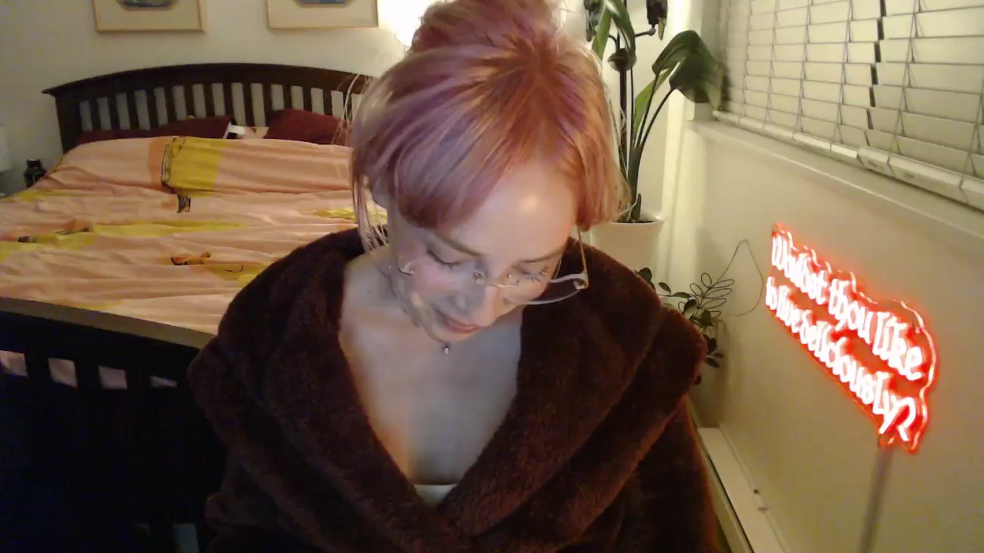 Gallery image thumbnail from NahlaHoney's myfreecams stream on, 01/05/2026, 04:19 image 13 of 20